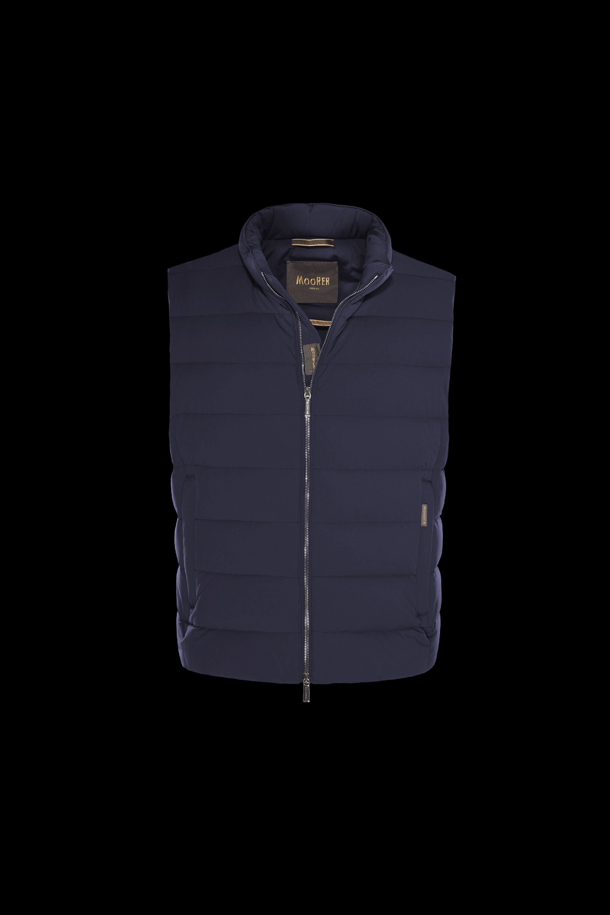 https://www.moorer.clothing/dw/image/v2/AAGA_PRD/on/demandware.static/-/Sites-41/default/dwc796bb82/images/zoom/MOUGL200004TEPA009_U0444_1.jpg
