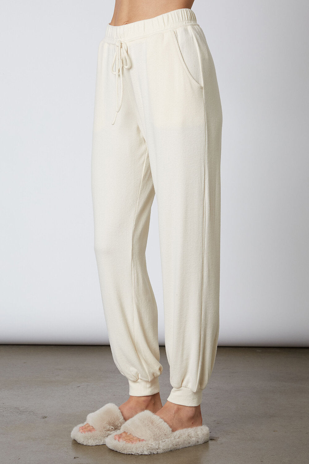 NIA Ribbed Hacci Jogger - Oatmilk