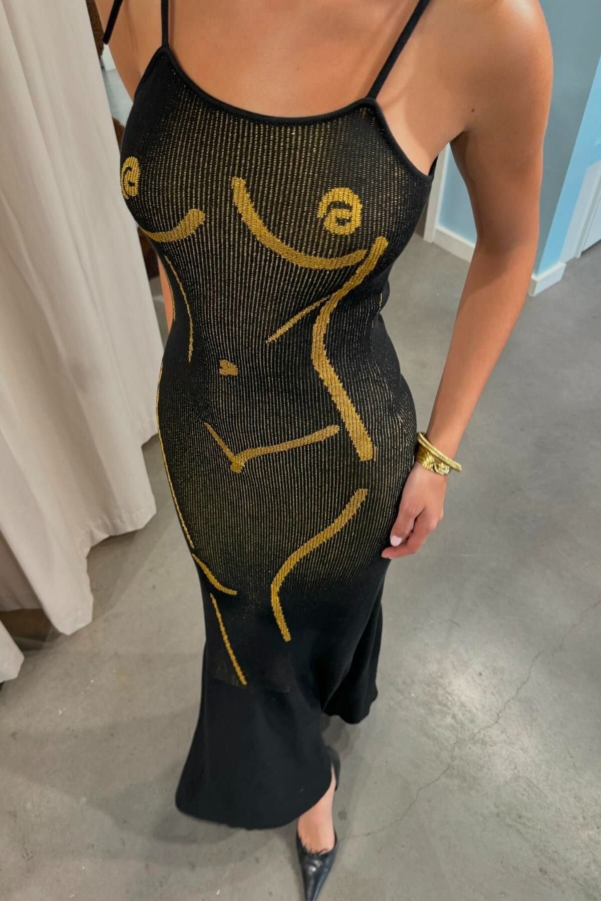 @elissaburns in House of Sunny The Statue Dress