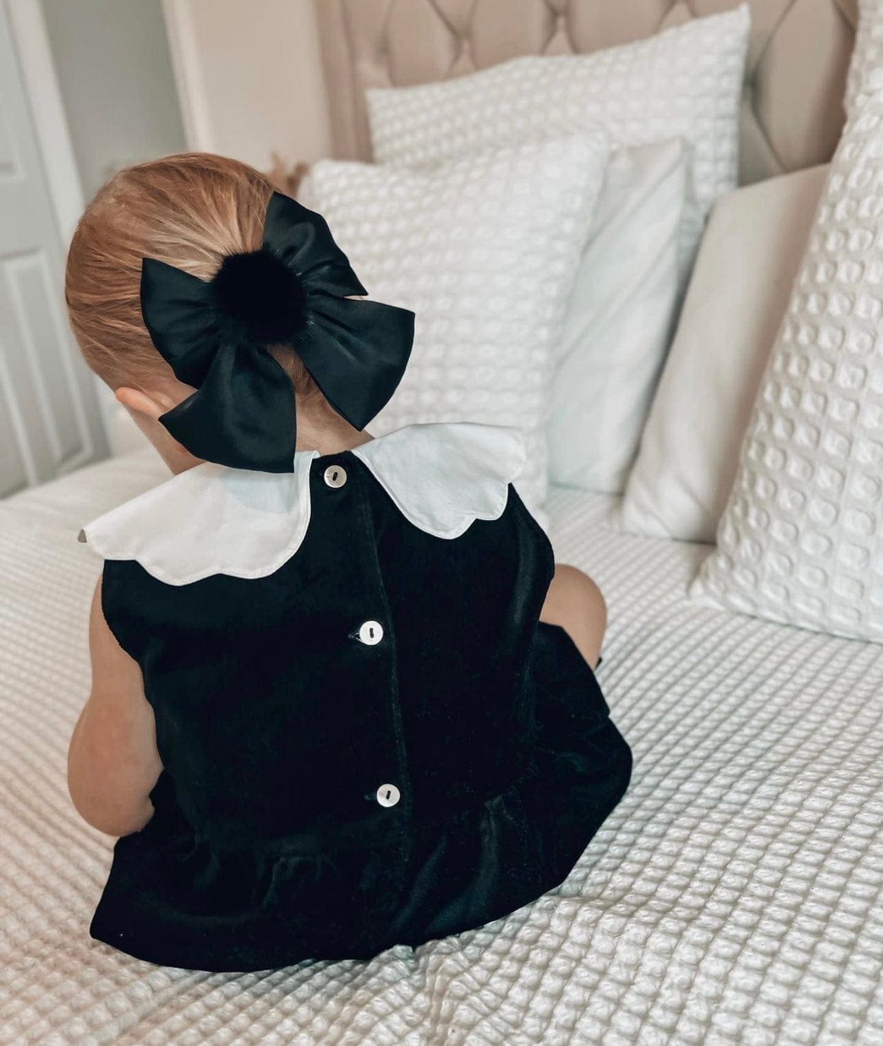 Lana Hair Bow- Black Bow - Petite Maison Kids