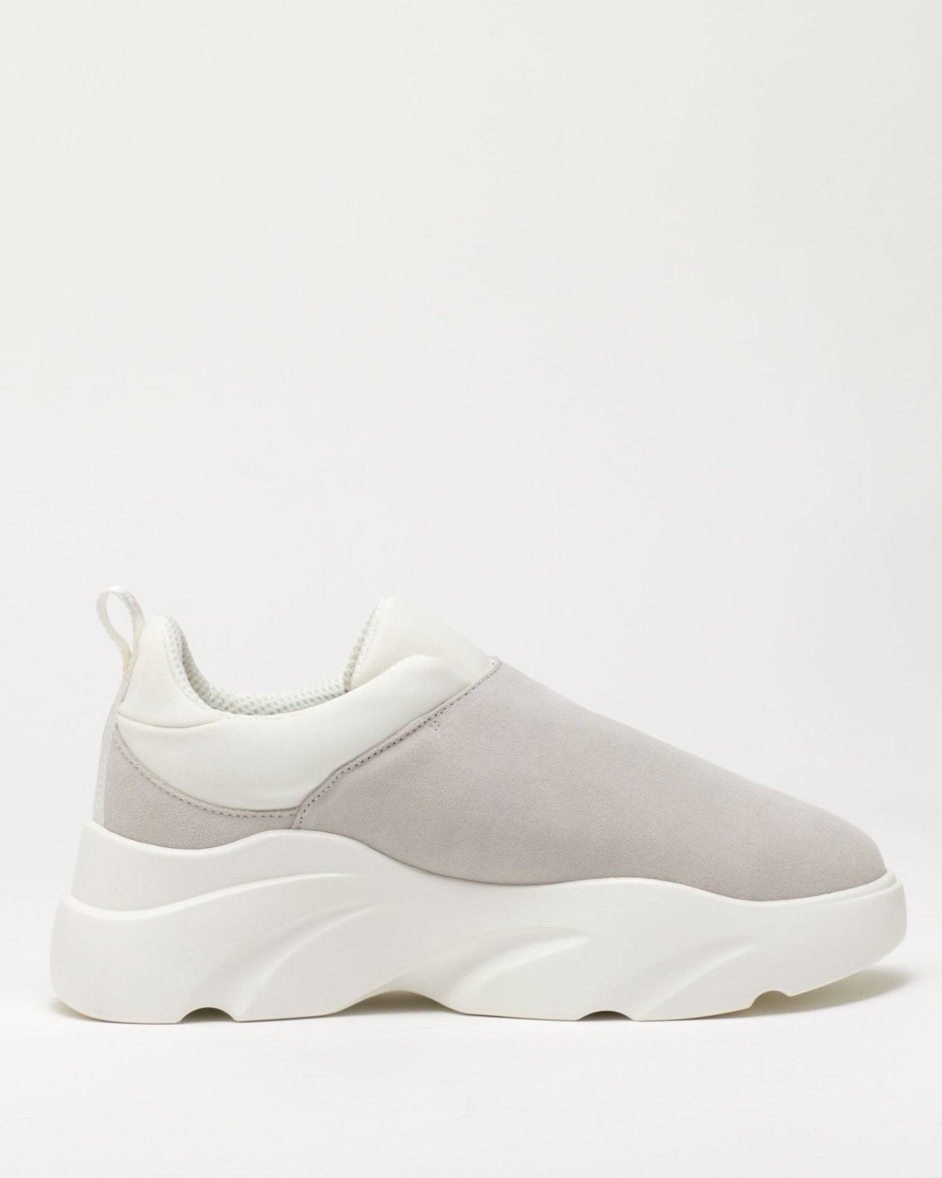 Slip On Sneakers - Magnlens