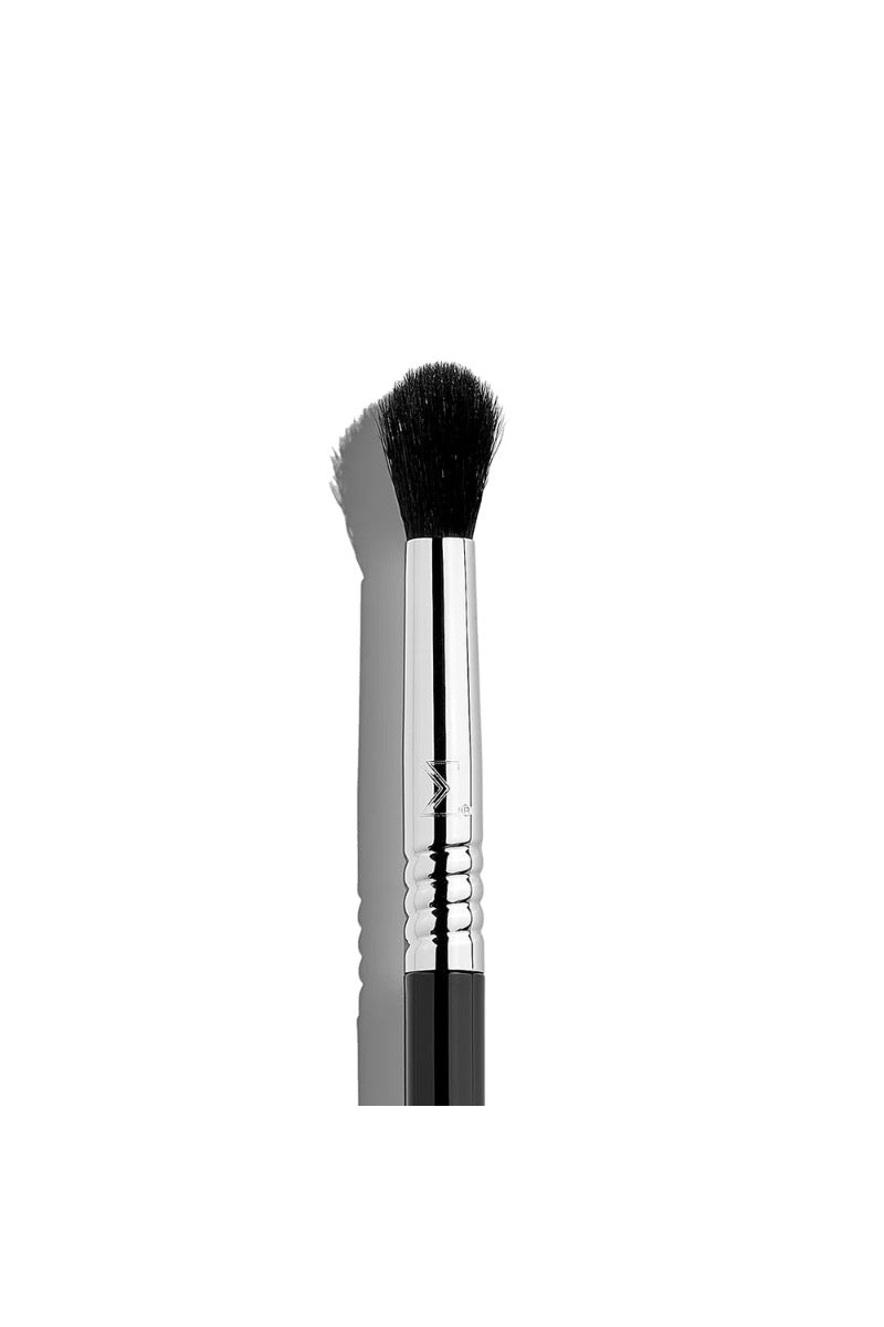 E38 Diffused Creaseª Brush