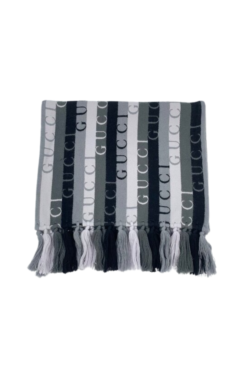 Gucci Wool Scarf In Grey