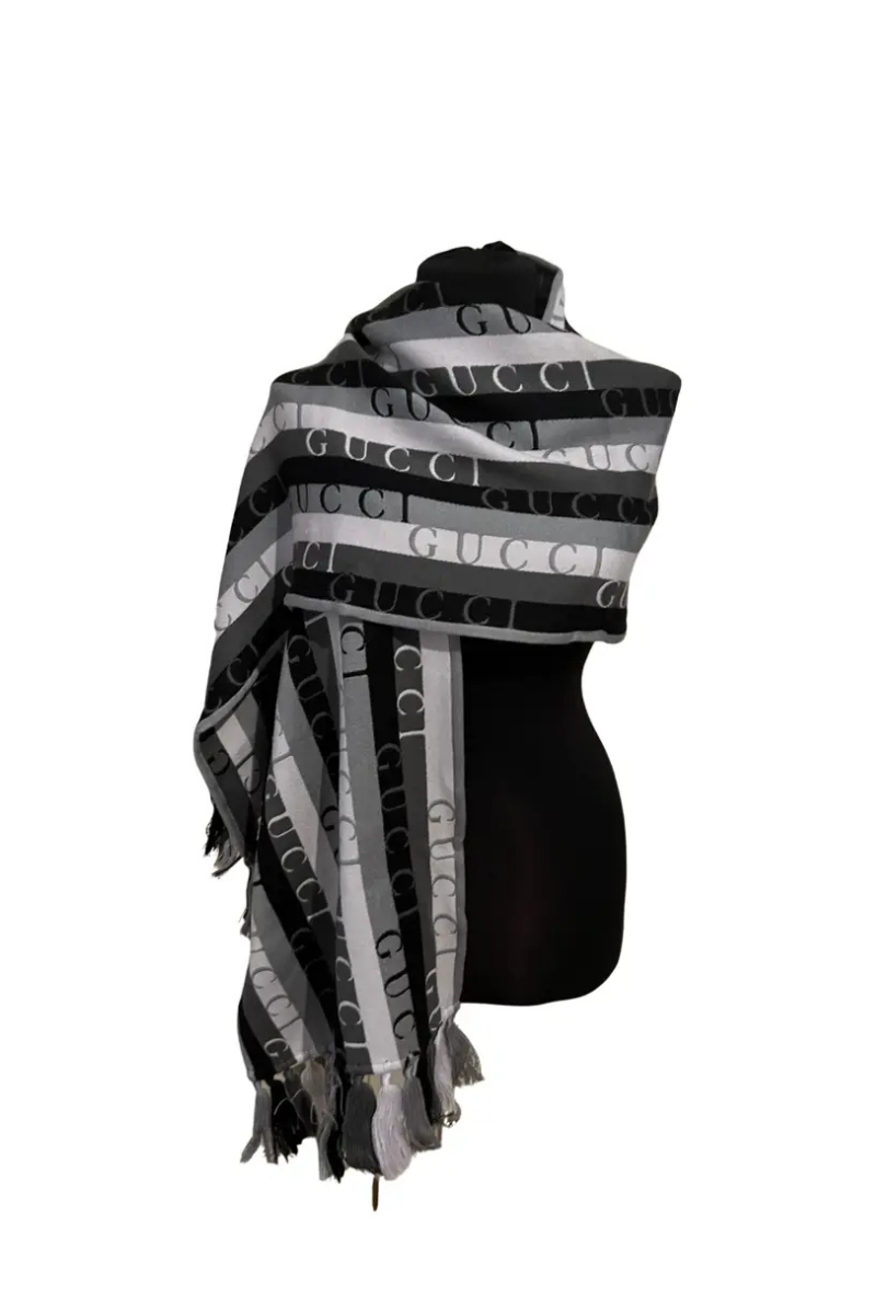Gucci Wool Scarf In Grey