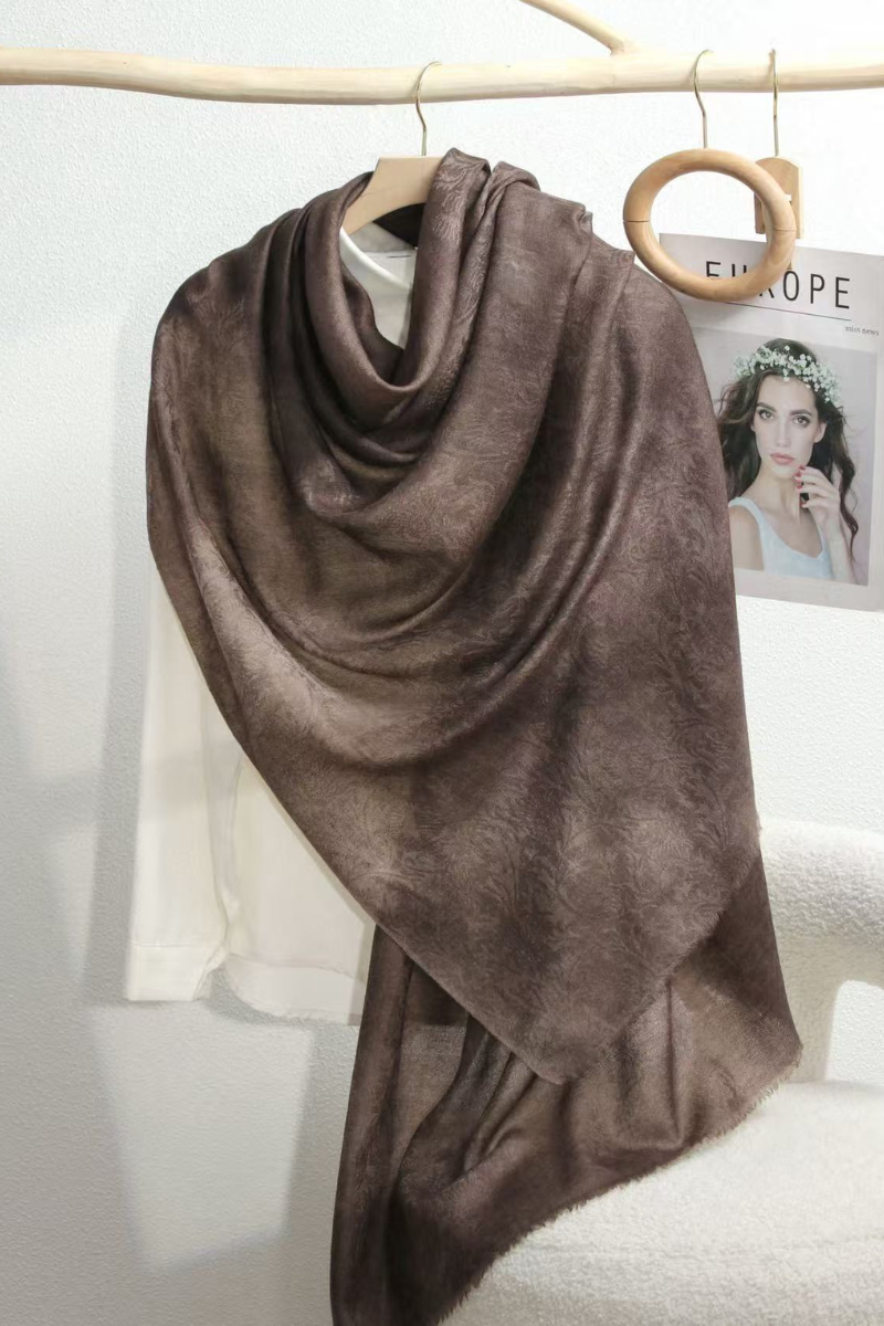 Max Simple Artisanal Thistle Motif Cashmere Wrap Mocha