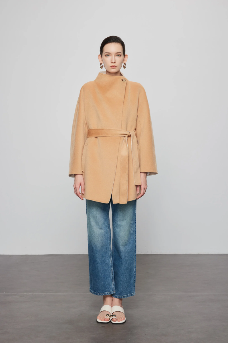 Max Simple 
Dual-Tone Oversized Coat-Camel And White