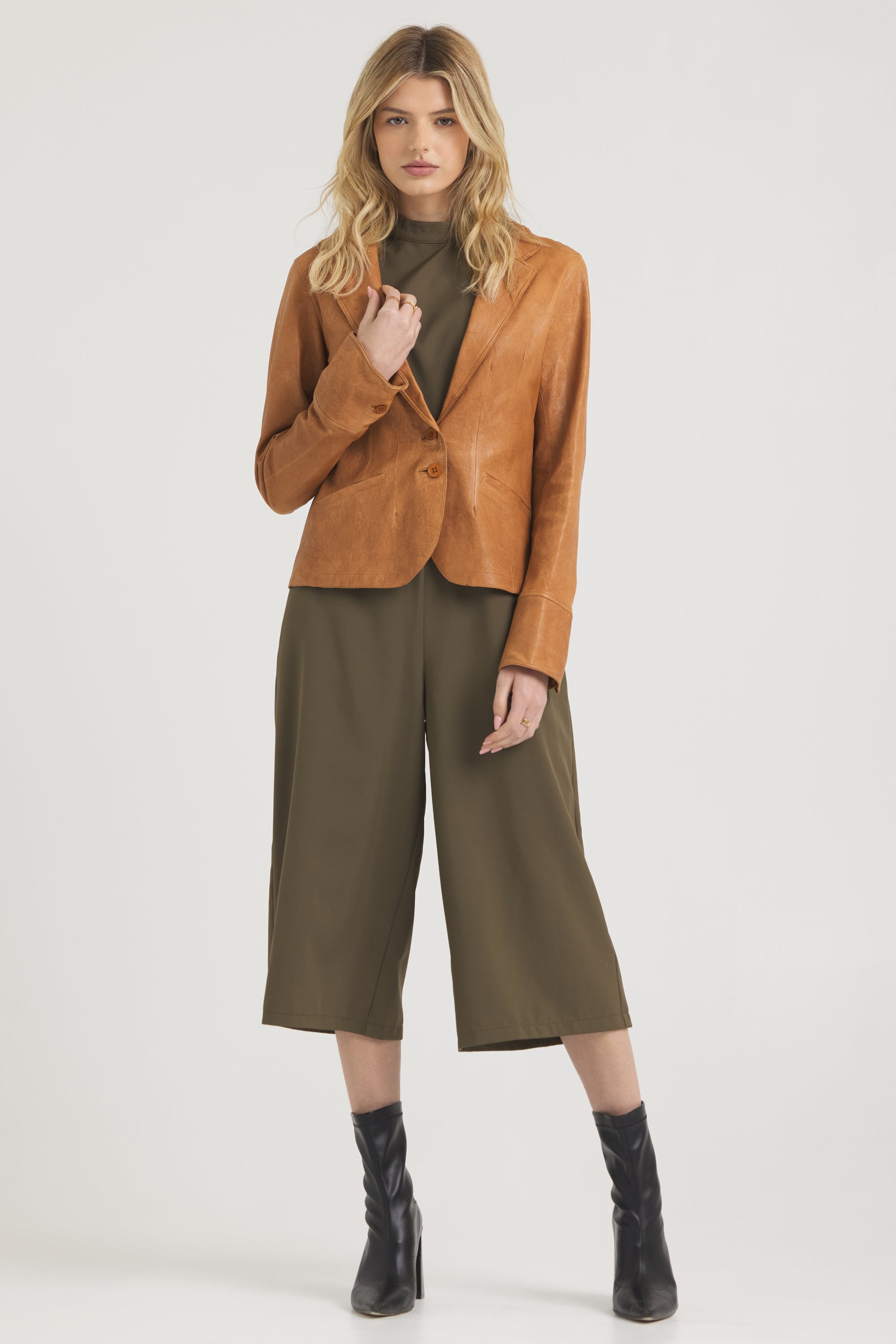 Amelia Wrinkled Leather Jacket Au Lait