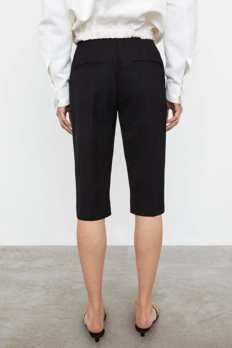 Toteme Viscose City Shorts 213-219-709