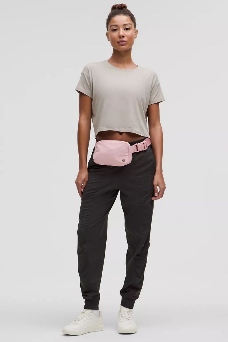 Lululemon Everywhere Belt Bag 1L Pink Haze