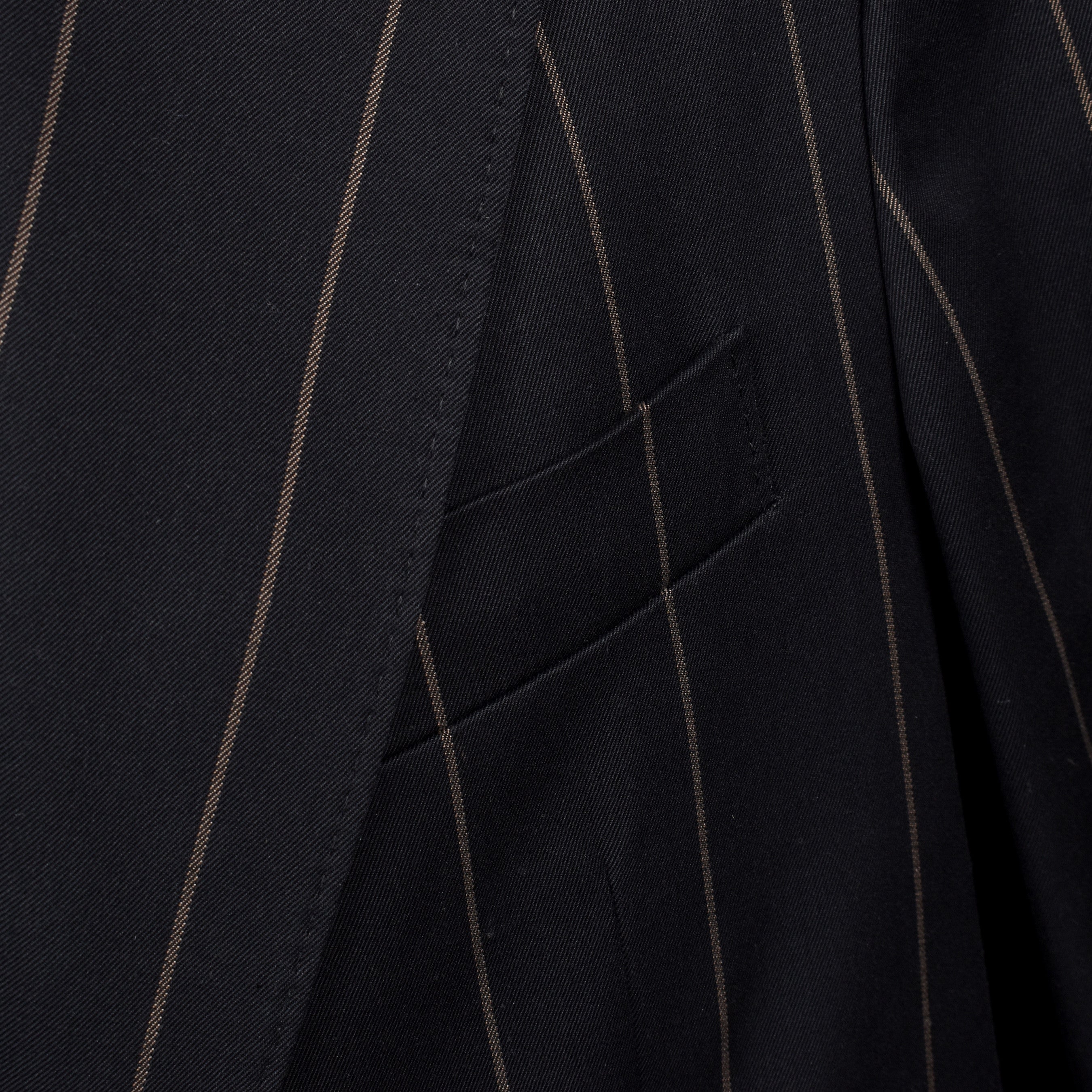BRUNELLO CUCINELLI MEN'S BLACK WOOL STRIPED SUIT