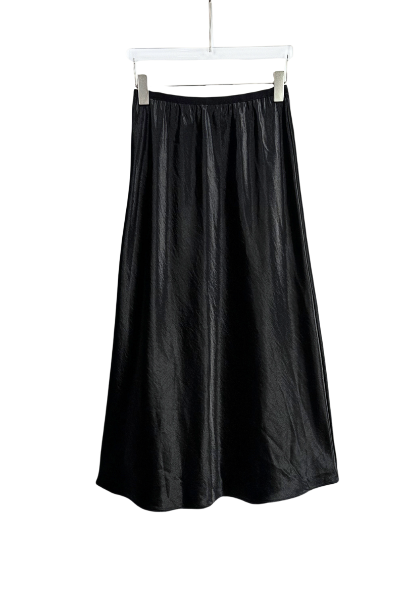 Max Simple Glossy Skirt Black