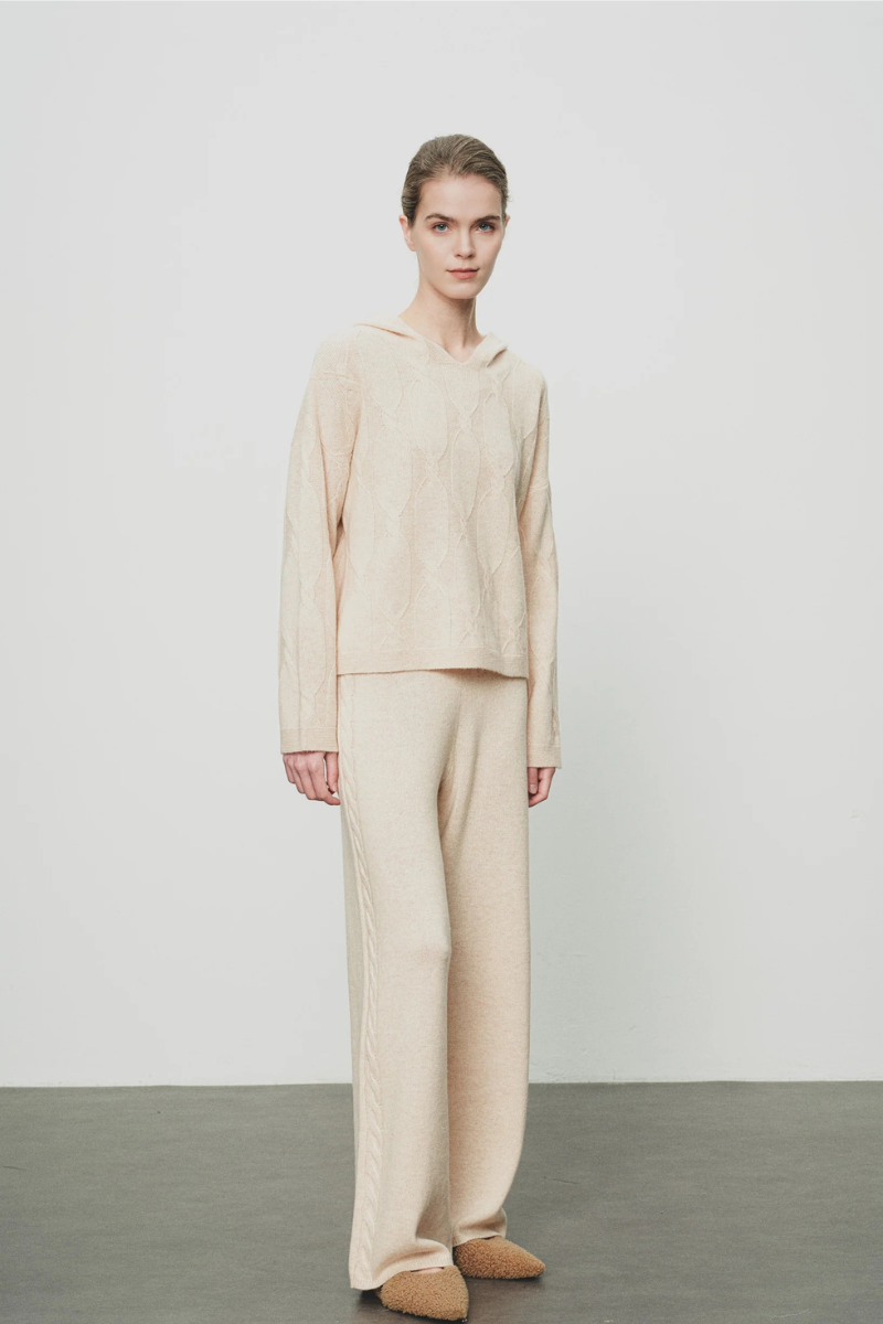 Max Simple Side-Cable Wool Trouser Almond MSSD252697A