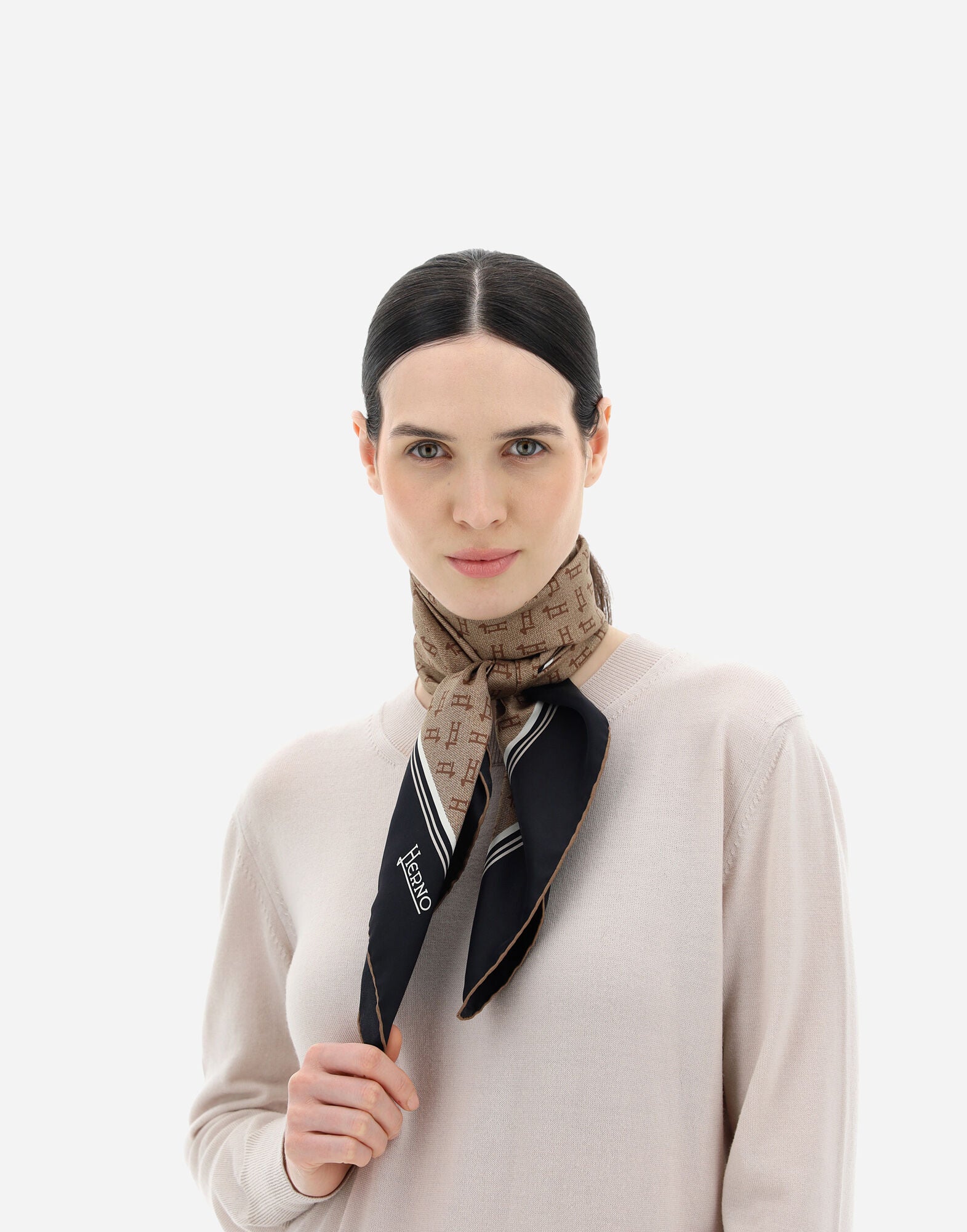 HERNO WOMEN'S SCARF FOULARD90-15011-2193 NWT