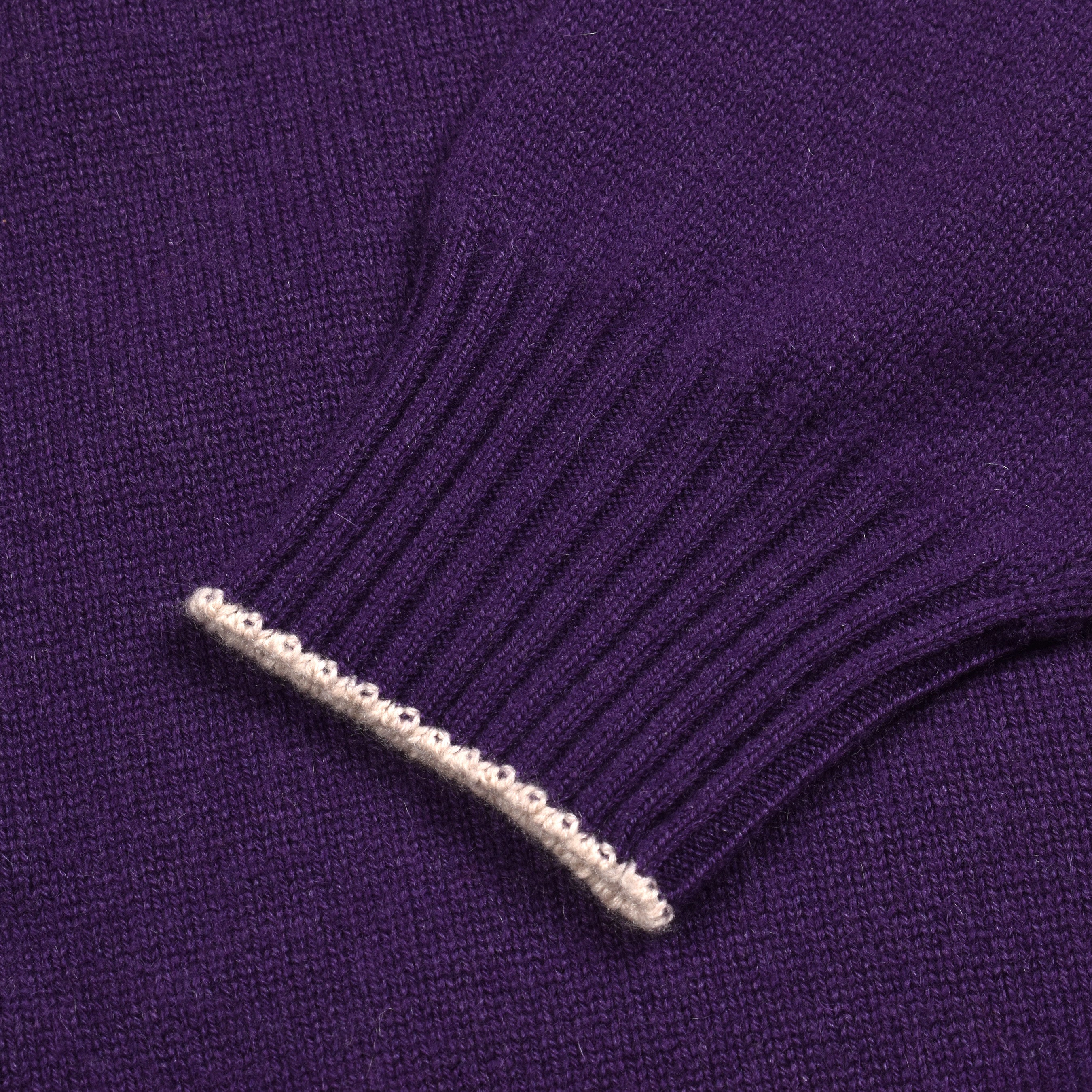 BRUNELLO CUCINELLI MEN'S PURPLE CASHMERE TURTLENECK SWEATER