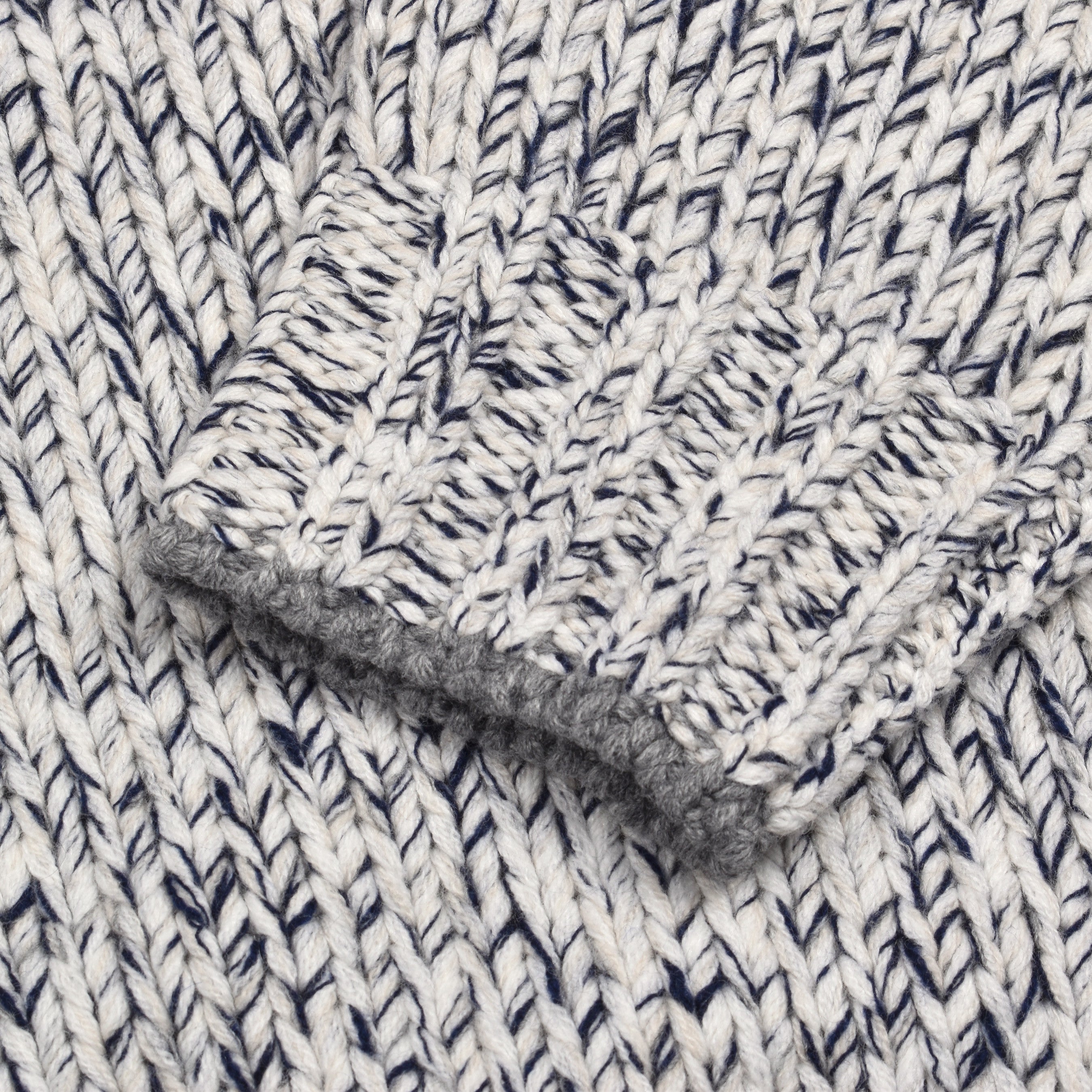 BRUNELLO CUCINELLI MEN'S GRAY CASHMERE KNIT CREW NECK SWEATER