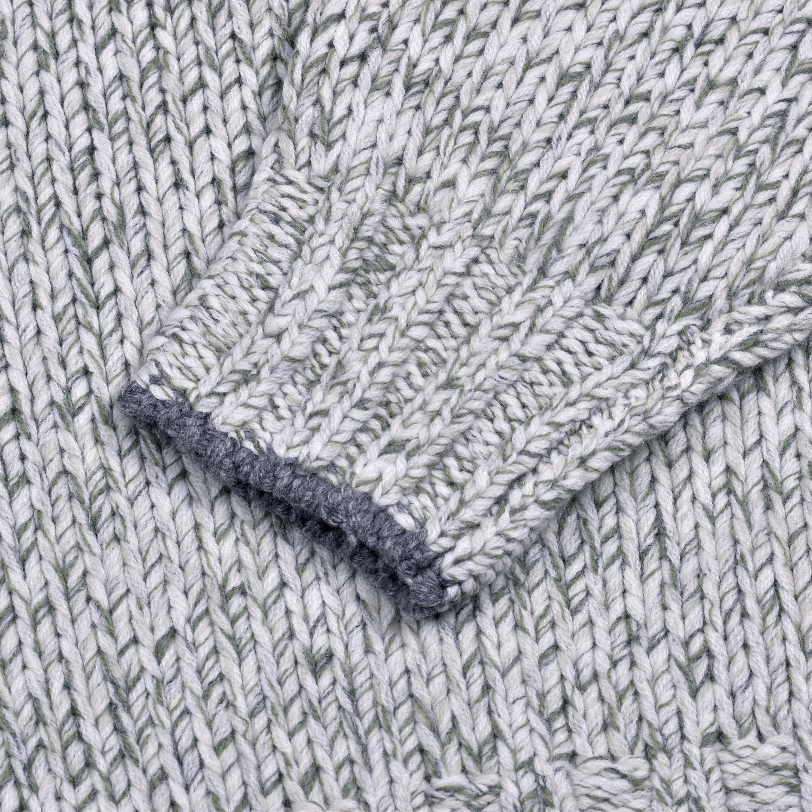 BRUNELLO CUCINELLI MEN'S HEAVY KNIT CASHMERE TURTLE NECK SWEATER /PULLOVER