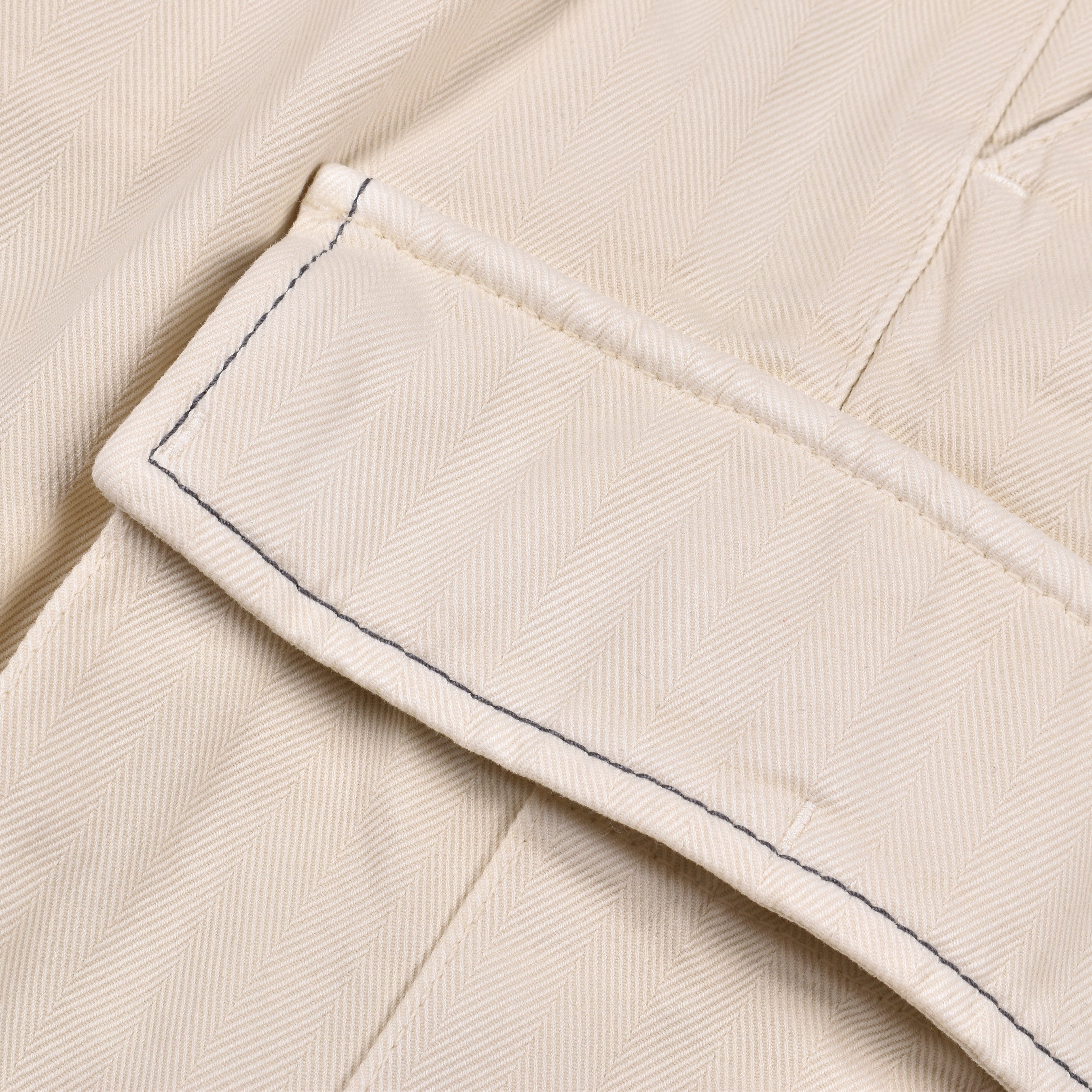 BRUNELLO CUCINELLI MEN'S CASUAL COTTON CARGO STYLE SHORTS