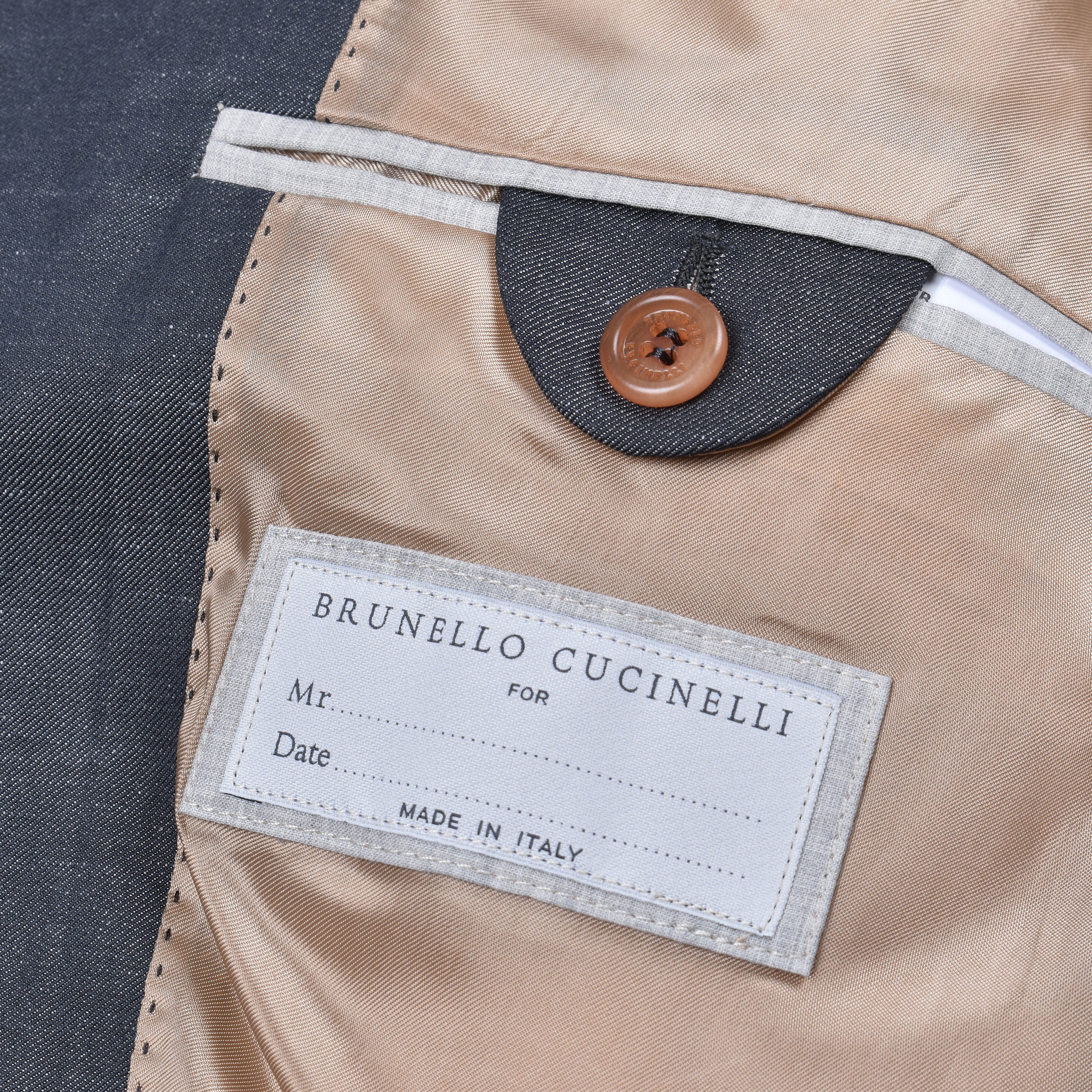 BRUNELLO CUCINELLI MEN'S DARK GREY WOOL LINEN SUIT