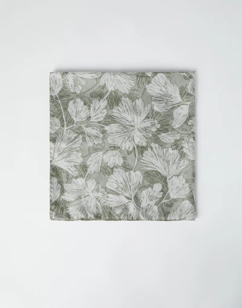 BRUNELLO CUCINELLI WOMEN'S GREEN SILK FLORAL NECK WRAP