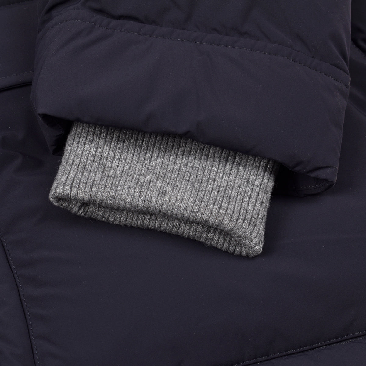 BRUNELLO CUCINELLI MEN'S NAVY MEDIUM GRAY PUFFER JACKET
