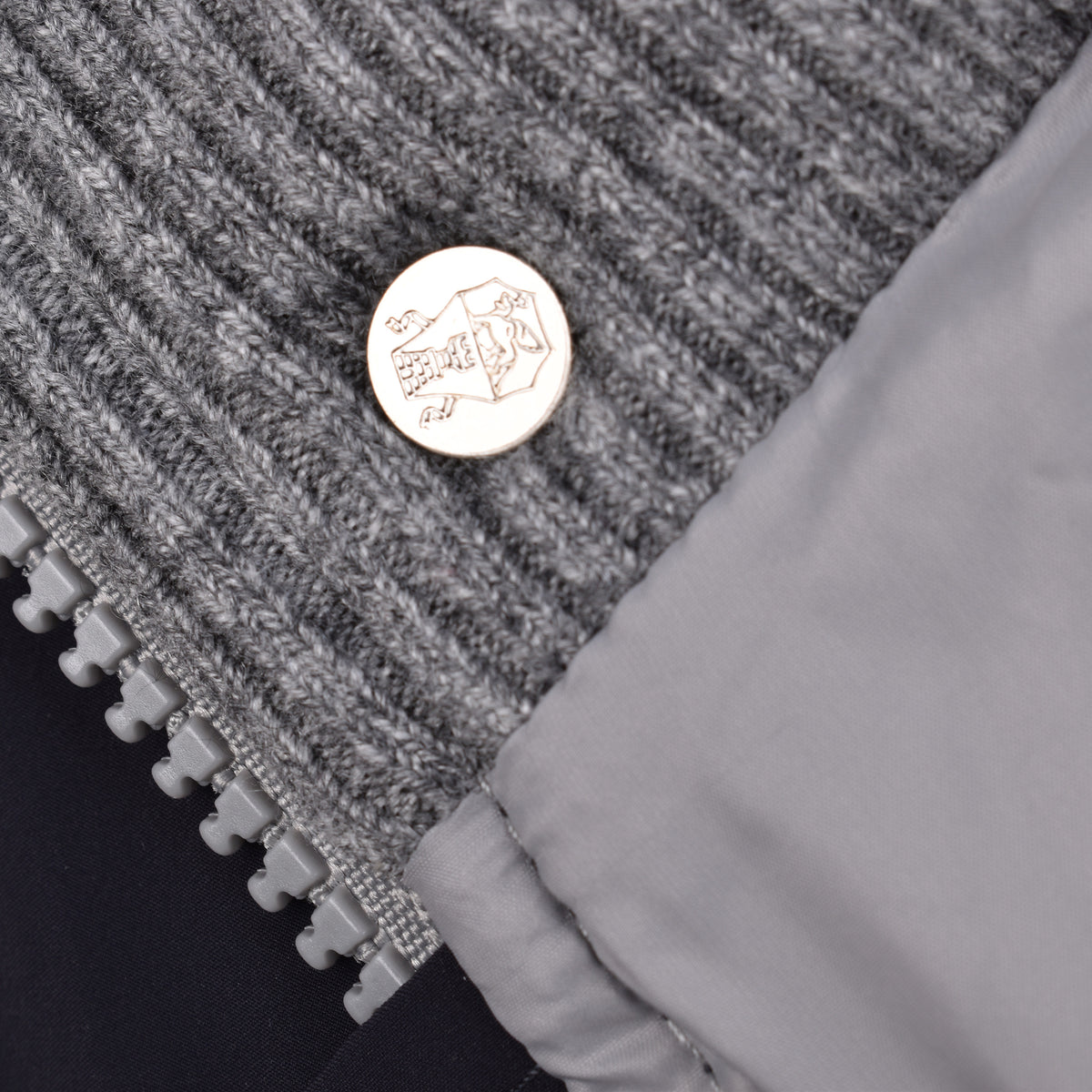 BRUNELLO CUCINELLI MEN'S NAVY MEDIUM GRAY PUFFER JACKET