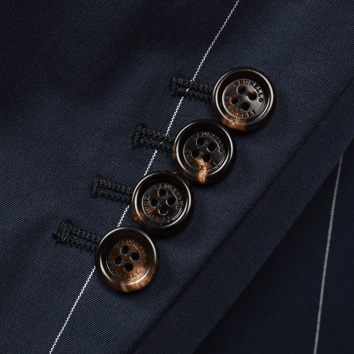 BRUNELLO CUCINELLI MEN'S NAVY PINSTRIPE TAILORED BLAZER