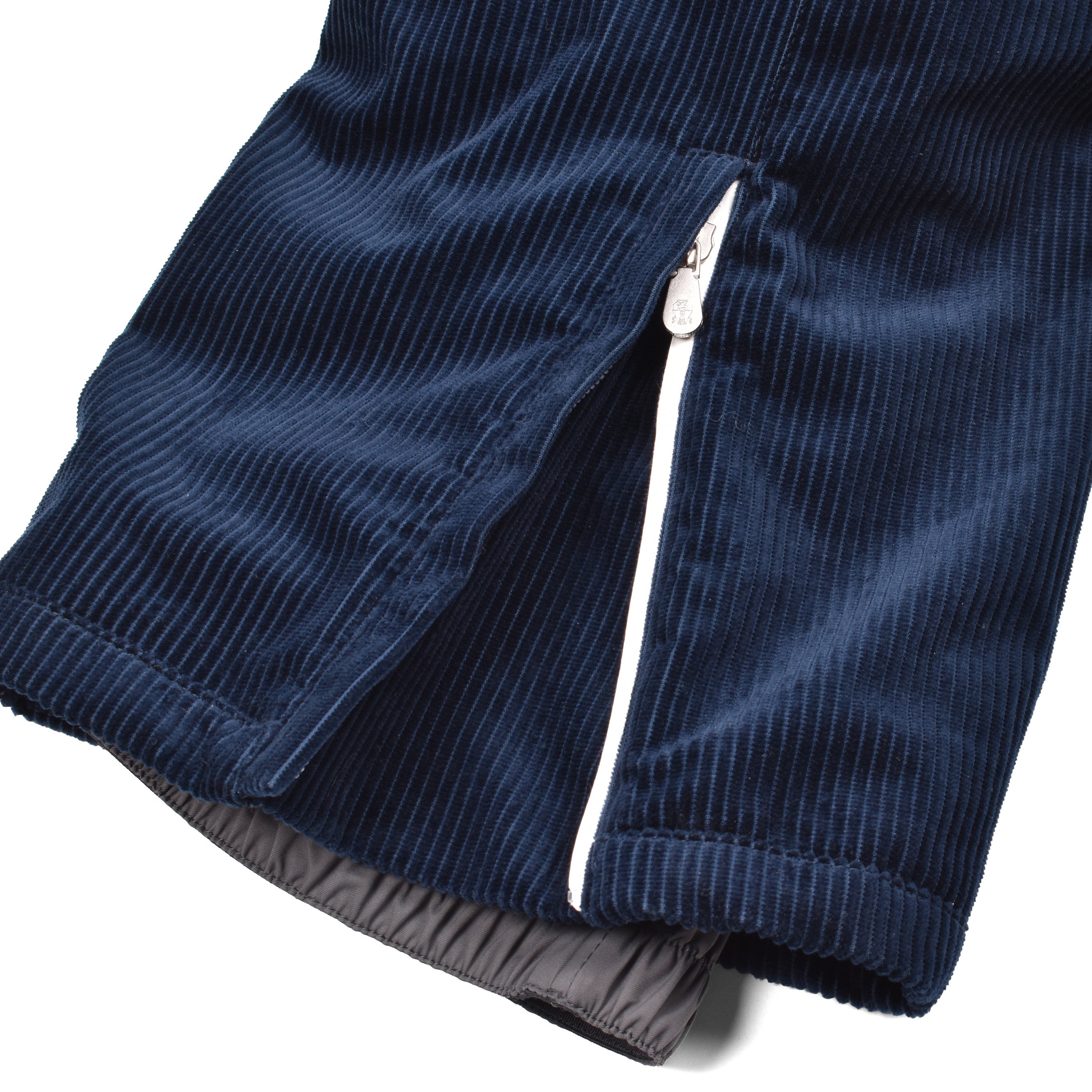 BRUNELLO CUCINELLI MEN'S NAVY CORDUROY CARGO SKI PANTS