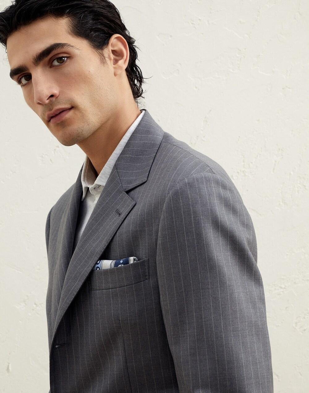 BRUNELLO CUCINELLI MEN'S BLUE SILK PATTERNED POCKETSQUARE