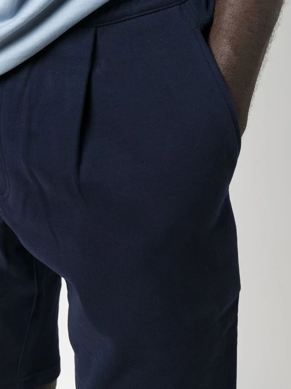 BRUNELLO CUCINELLI MEN'S NAVY DRAWSTRING TAILORED SHORTS