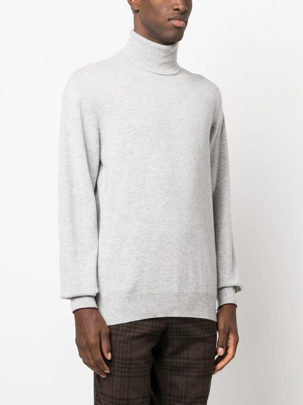 BRUNELLO CUCINELLI MEN'S LIGHT GREY WOOL TURTLENECK SWEATER