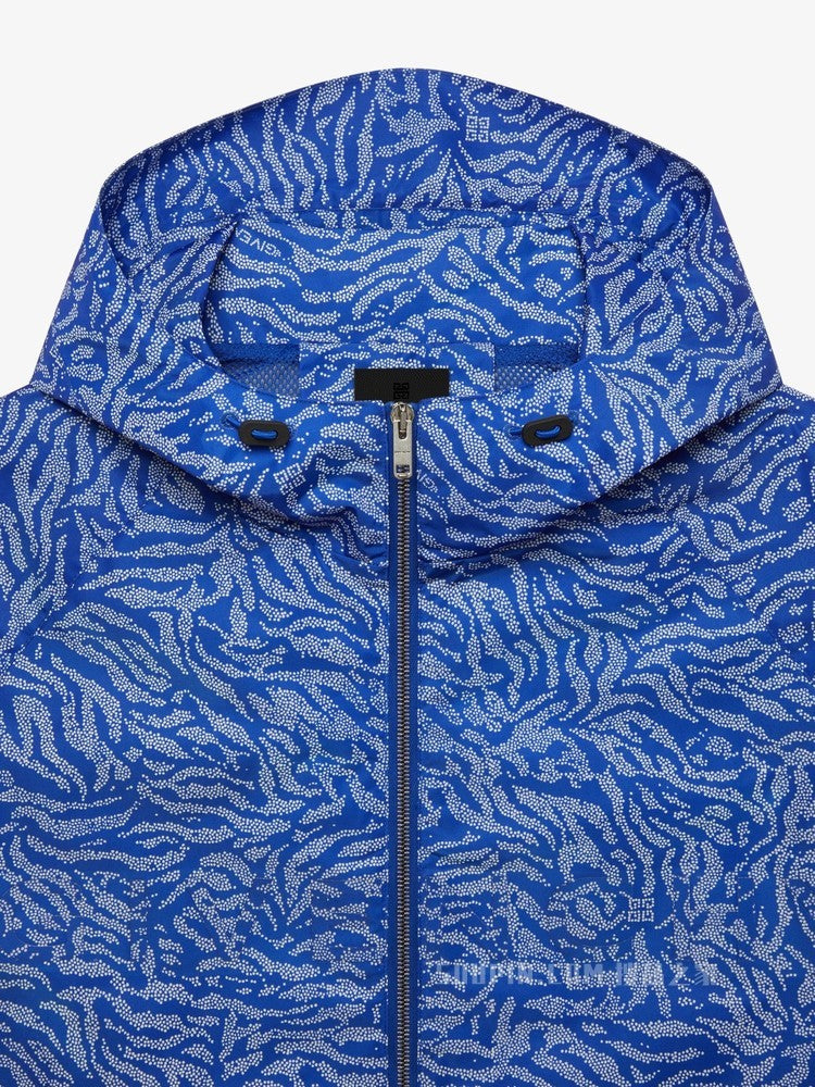 GIVENCHY MEN'S BLUE WHITE PRINT WINDBREAKER JACKET