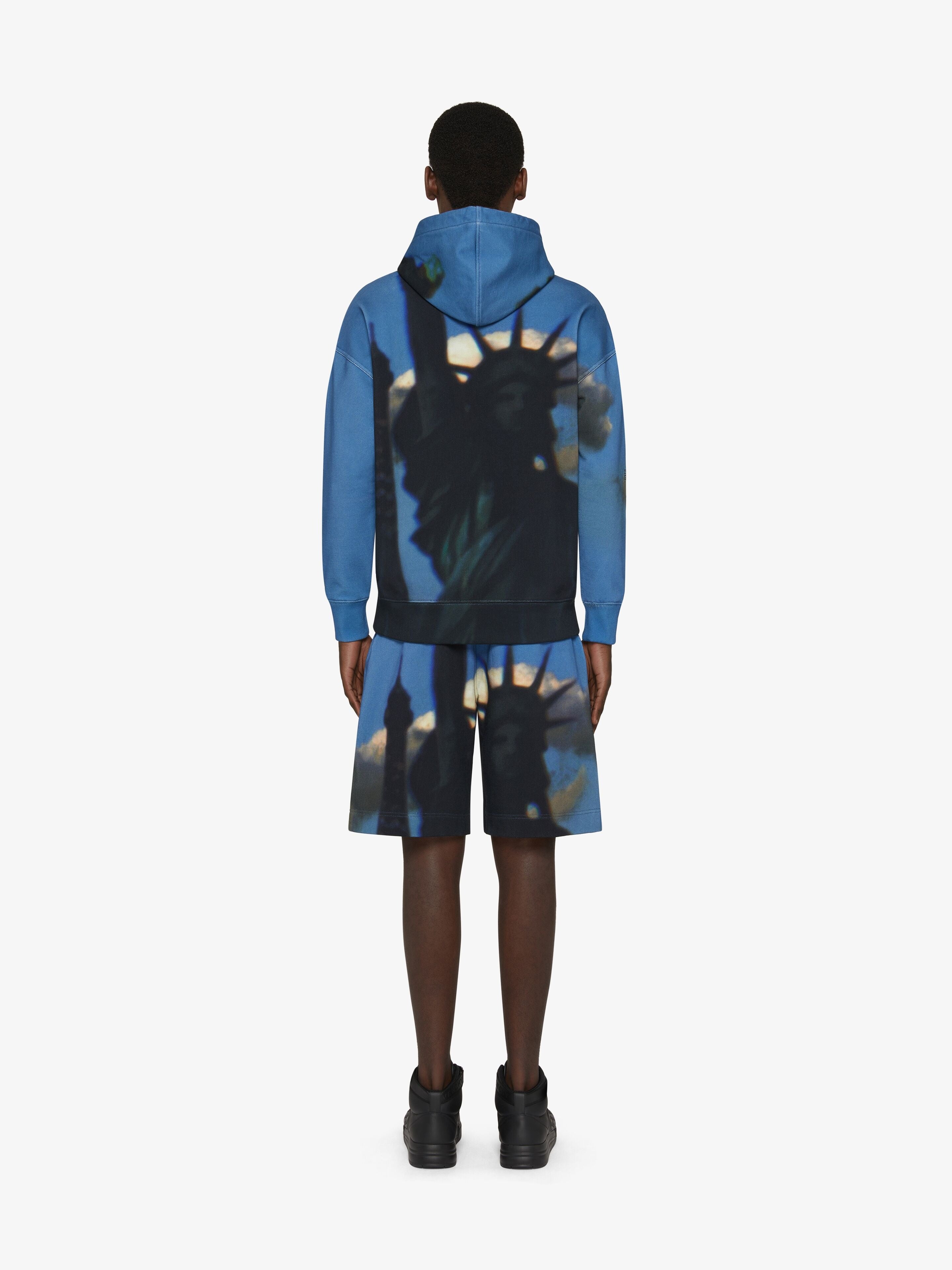 GIVENCHY MEN'S BOXY FIT SHORT NWT