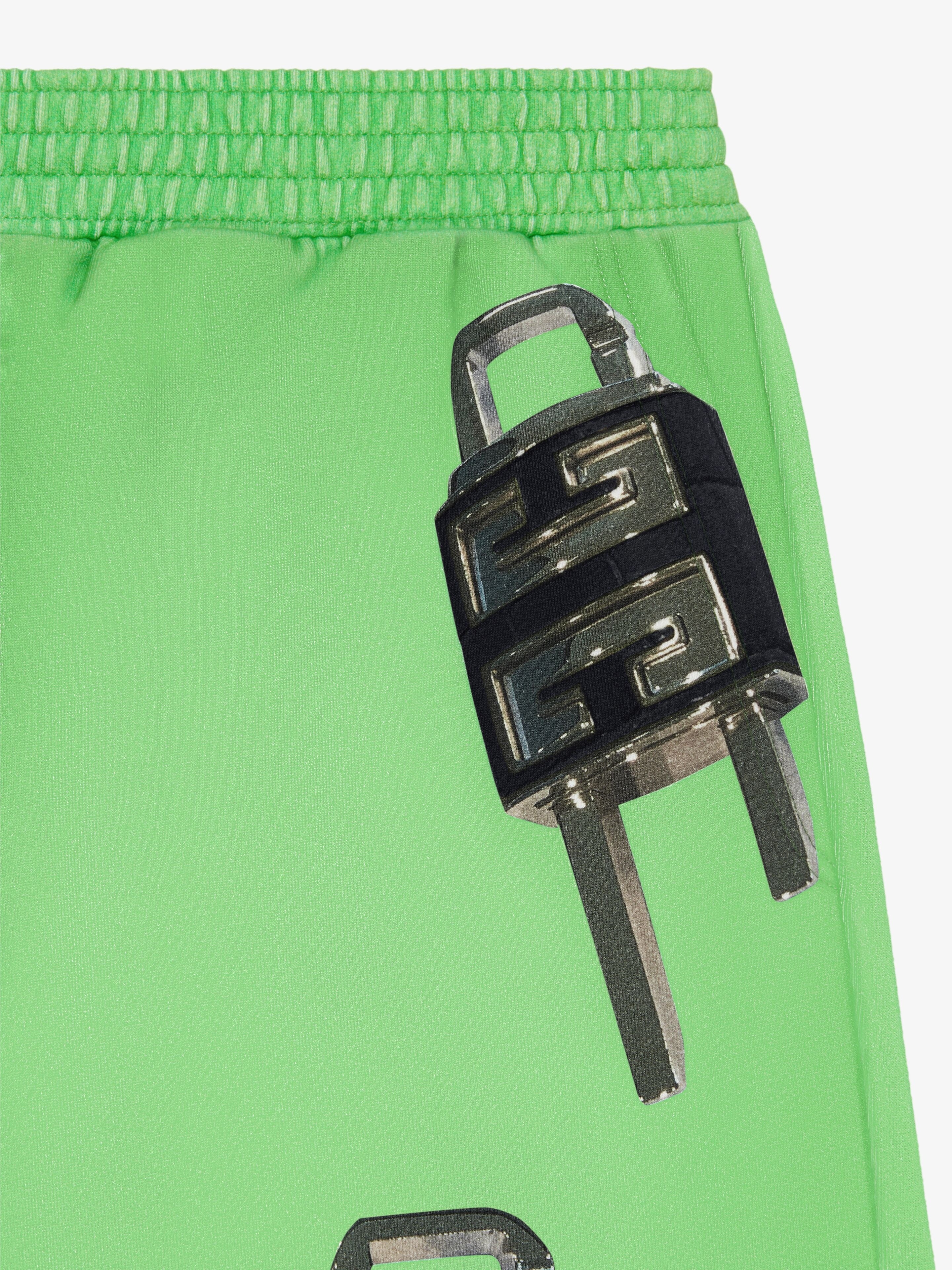 GIVENCHY MEN'S BOARD FIT BERMUDA SHORT NWT