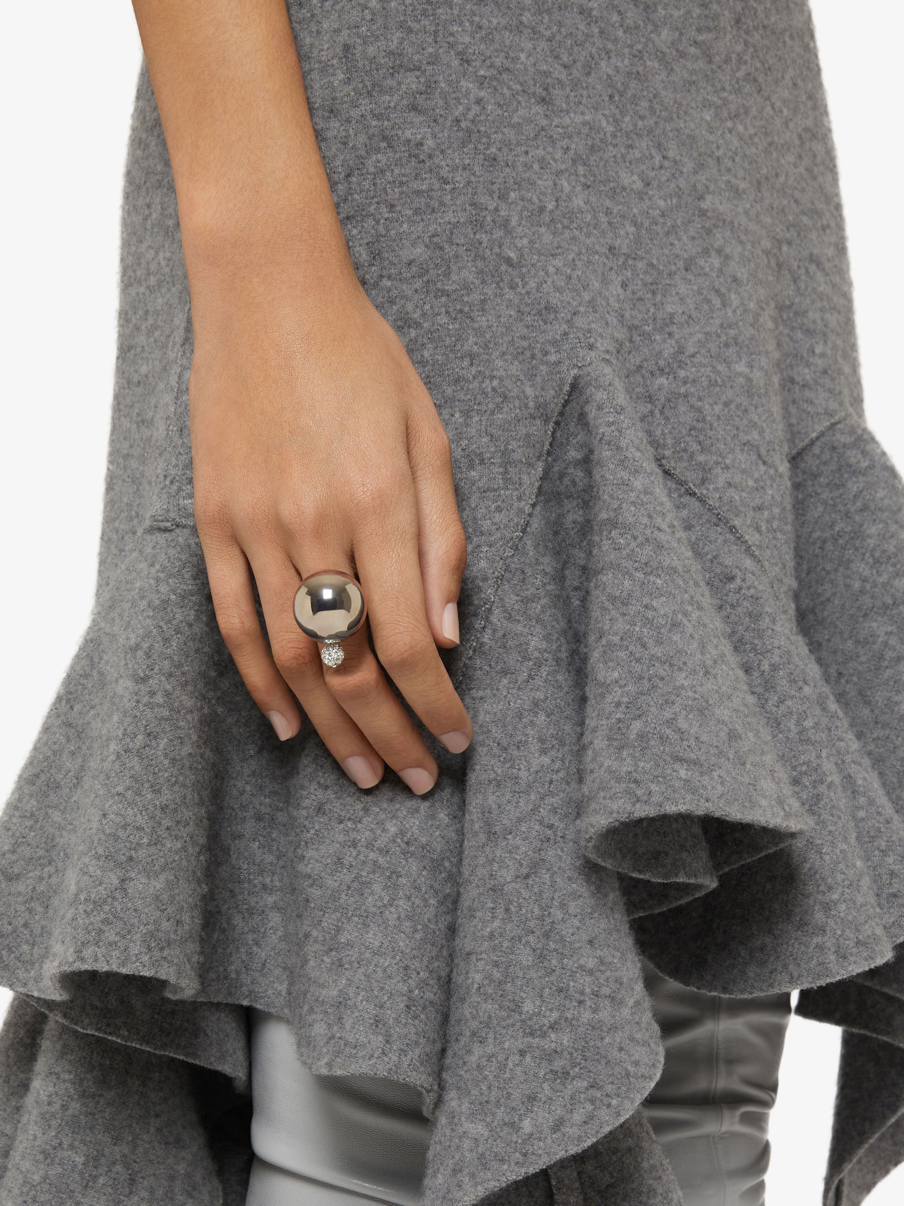 GIVENCHY WOMEN'S 4G PEARL CHUNKY METAL MEDIUM RING NWT