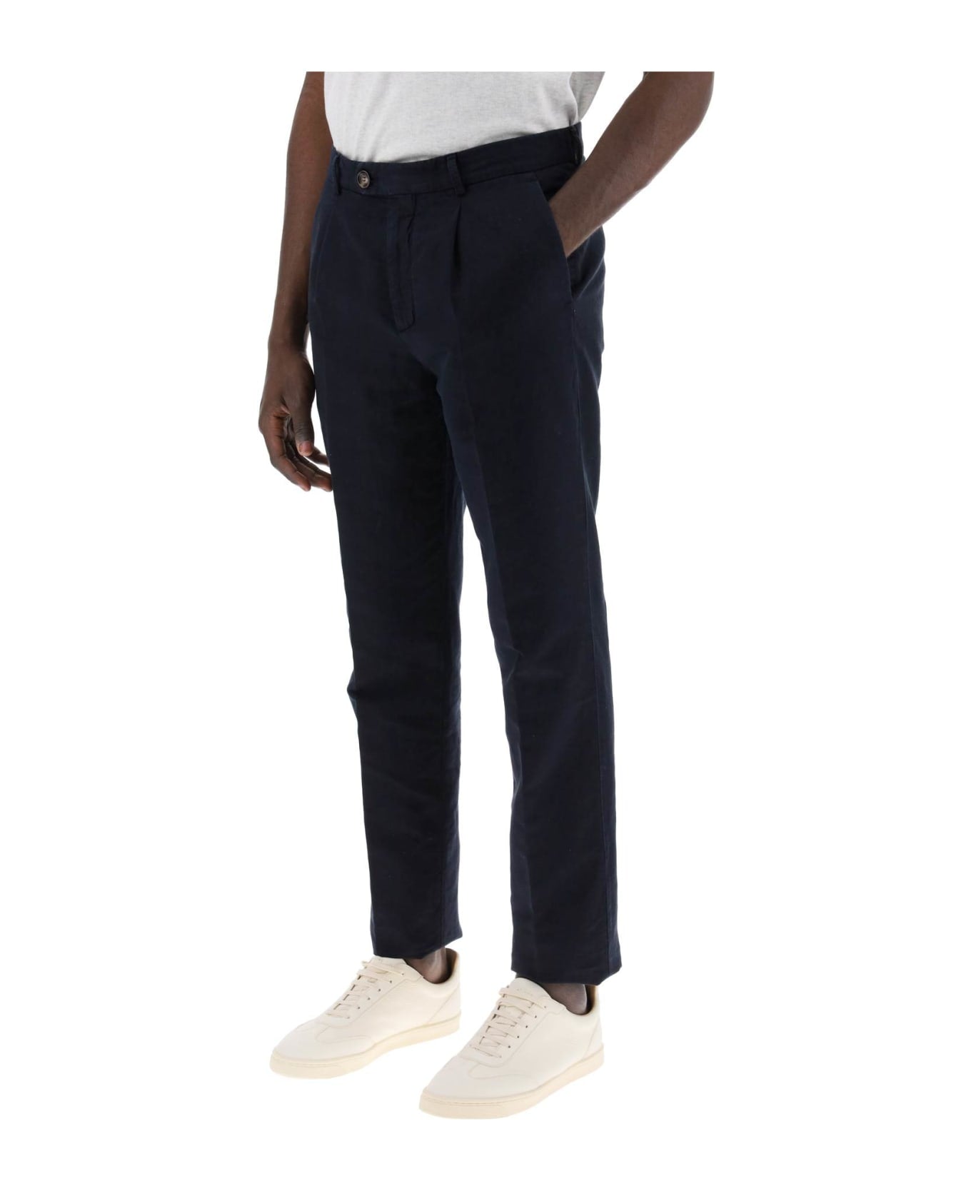 BRUNELLO CUCINELLI MEN'S NAVY LINEN BLEND TAILORED TROUSERS