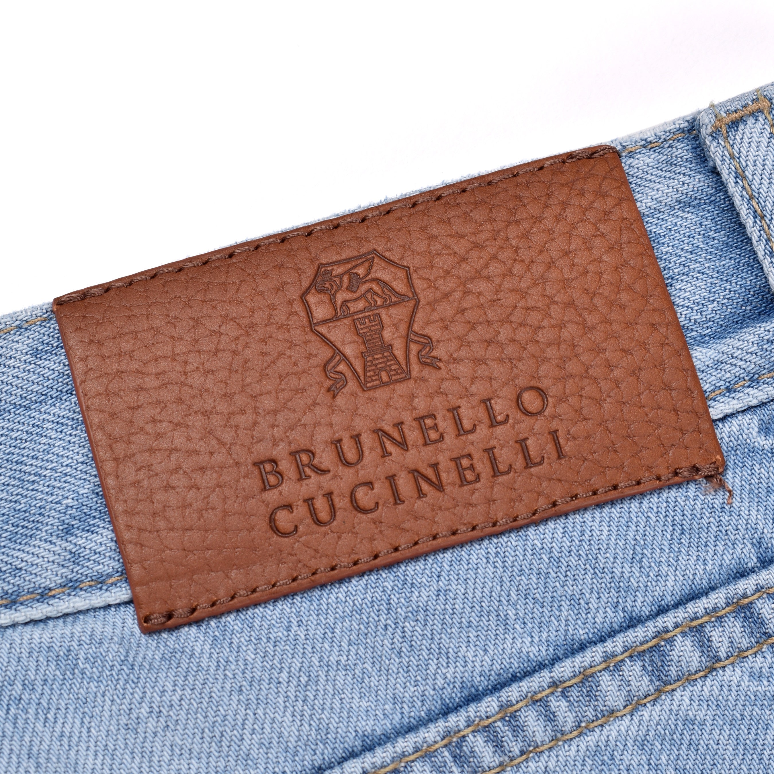 BRUNELLO CUCINELLI MEN'S 100% COTTON DISTRESSED 5 POCKET SELVEDGE DENIM JEANS
