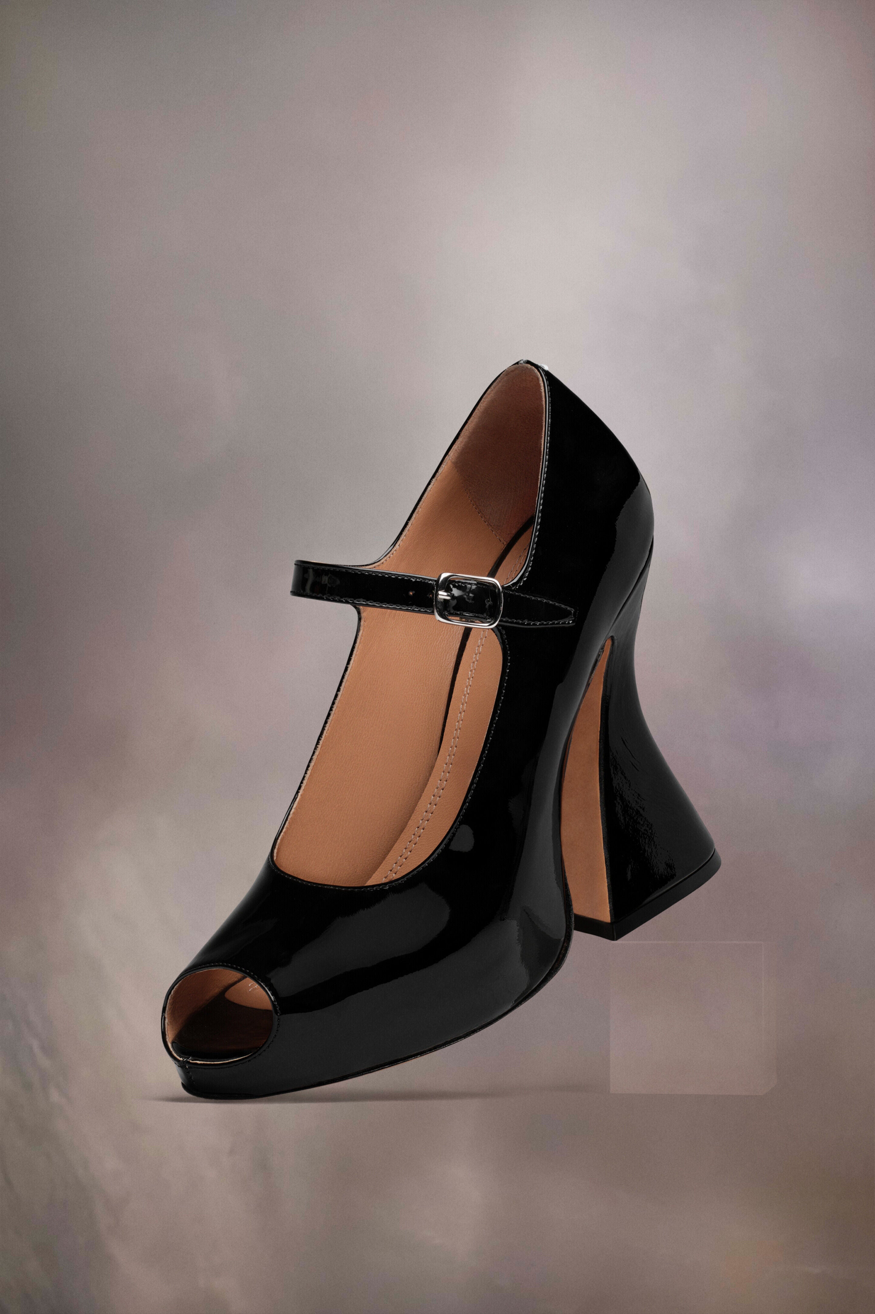 MAISON MARGIELA WOMEN'S SHOE NWT