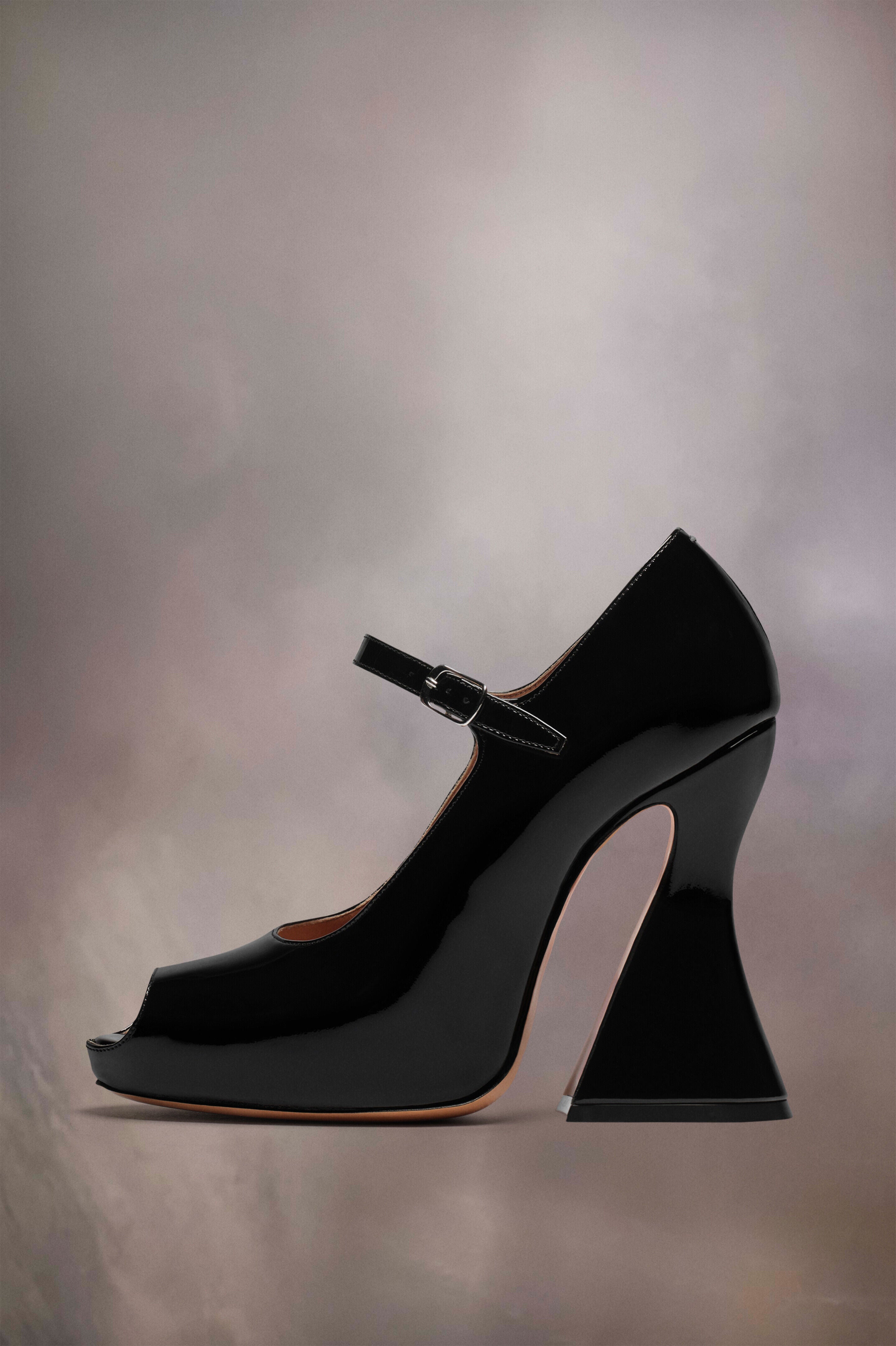 MAISON MARGIELA WOMEN'S SHOE NWT