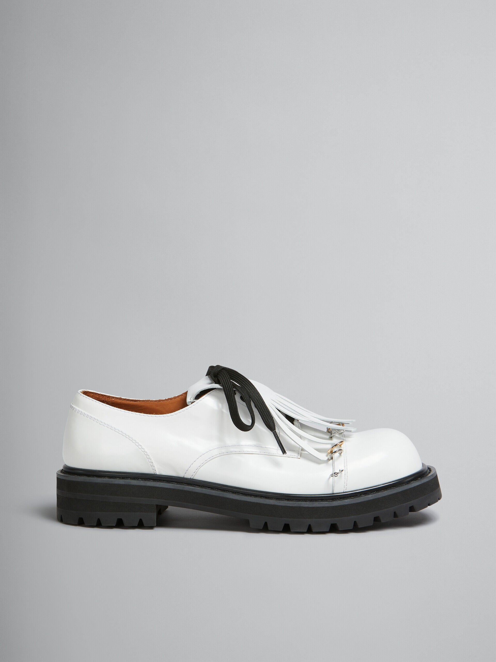 MARNI MEN'S WHITE LEATHER FRINGE SHOES