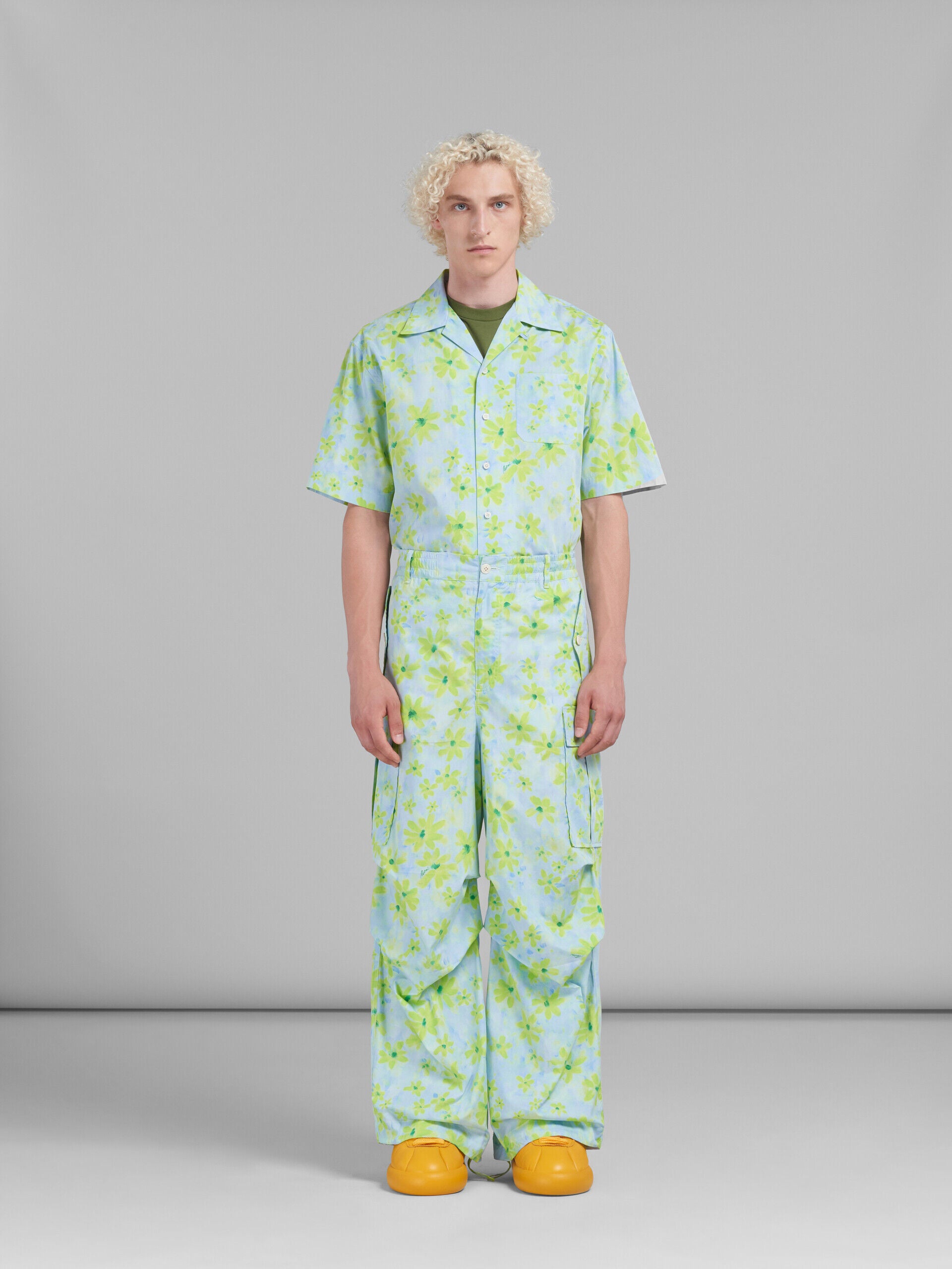 MARNI MEN'S AQUAMARINE FLORAL WIDE-LEG CARGO TROUSERS