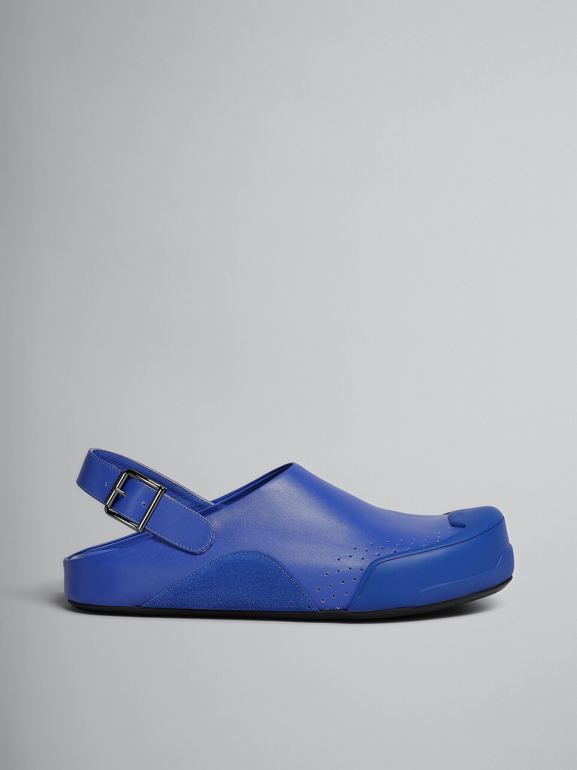 MARNI MEN'S BRIGHT BLUE LEATHER CLOGS