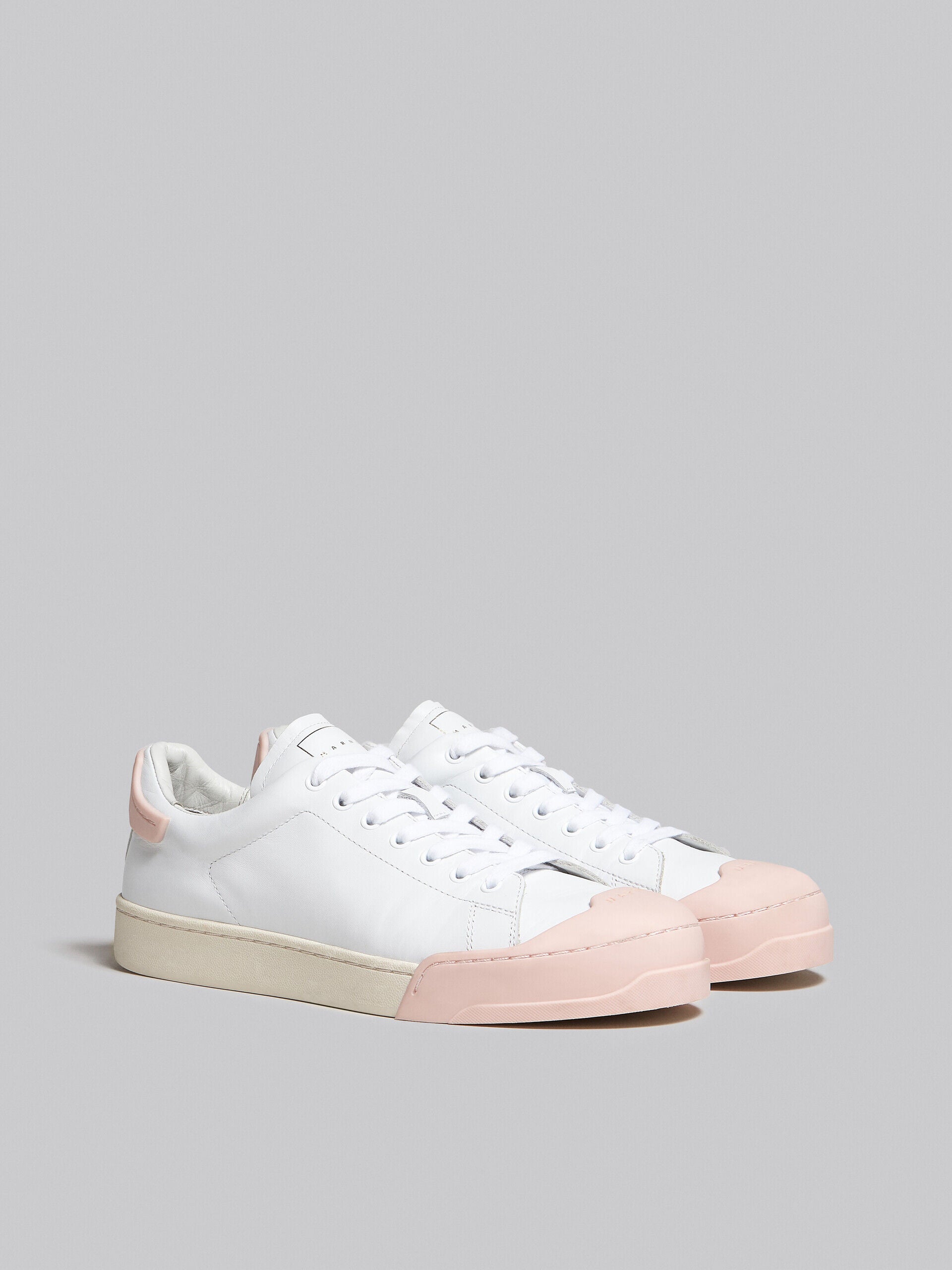 MARNI MEN'S WHITE PINK LEATHER SNEAKERS