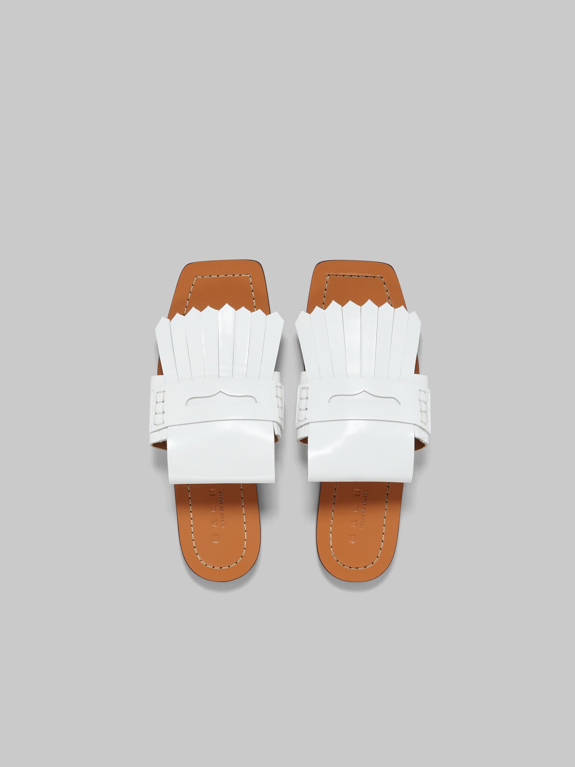 MARNI WOMEN'S WHITE LEATHER TASSEL SLIDES