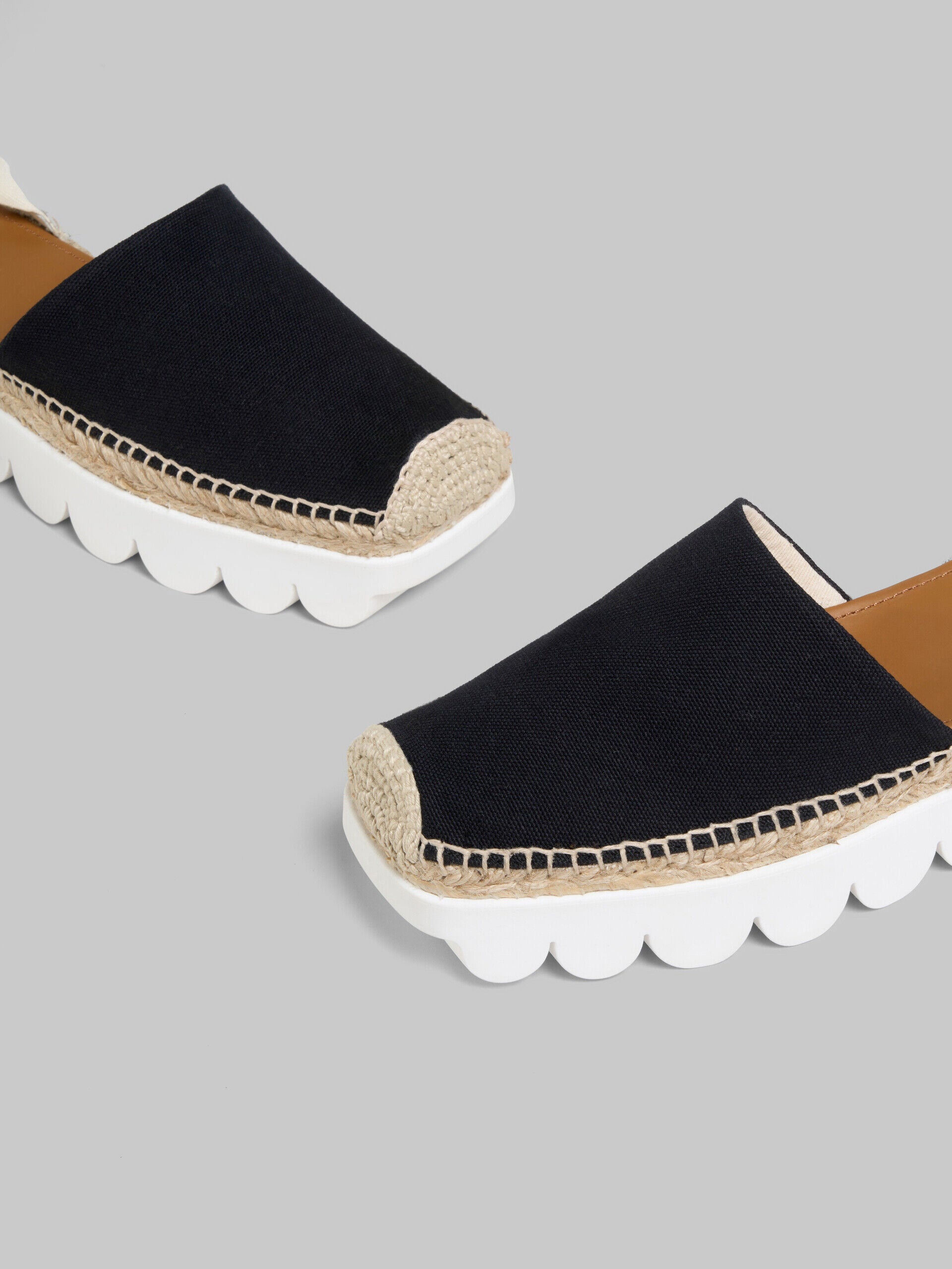 MARNI WOMEN'S BLACK CANVAS ESPADRILLE SHOES