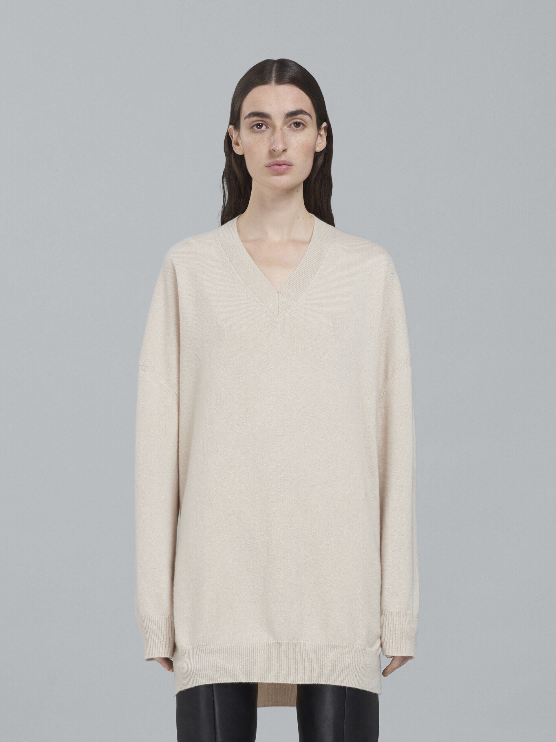 MARNI WOMEN'S CREAM V-NECK PULLOVER SWEATER