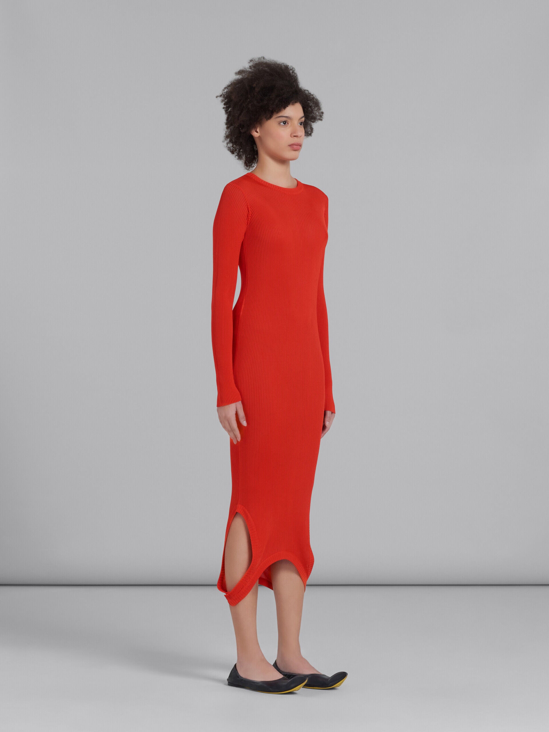 MARNI WOMEN'S RED RIBBED LONG SWEATER DRESS
