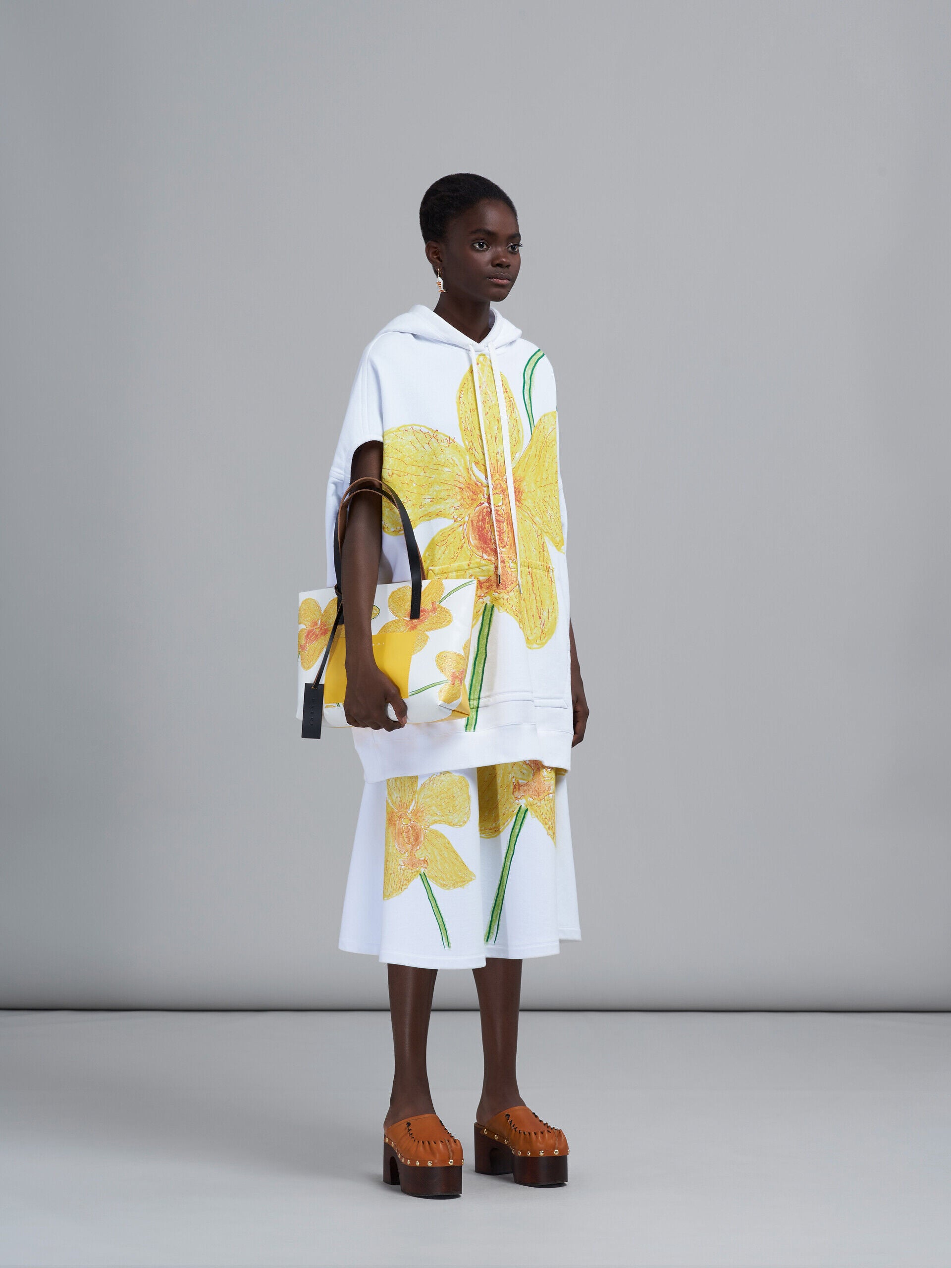 MARNI WOMEN'S WHITE A-LINE SKIRT WITH FLORAL PRINT