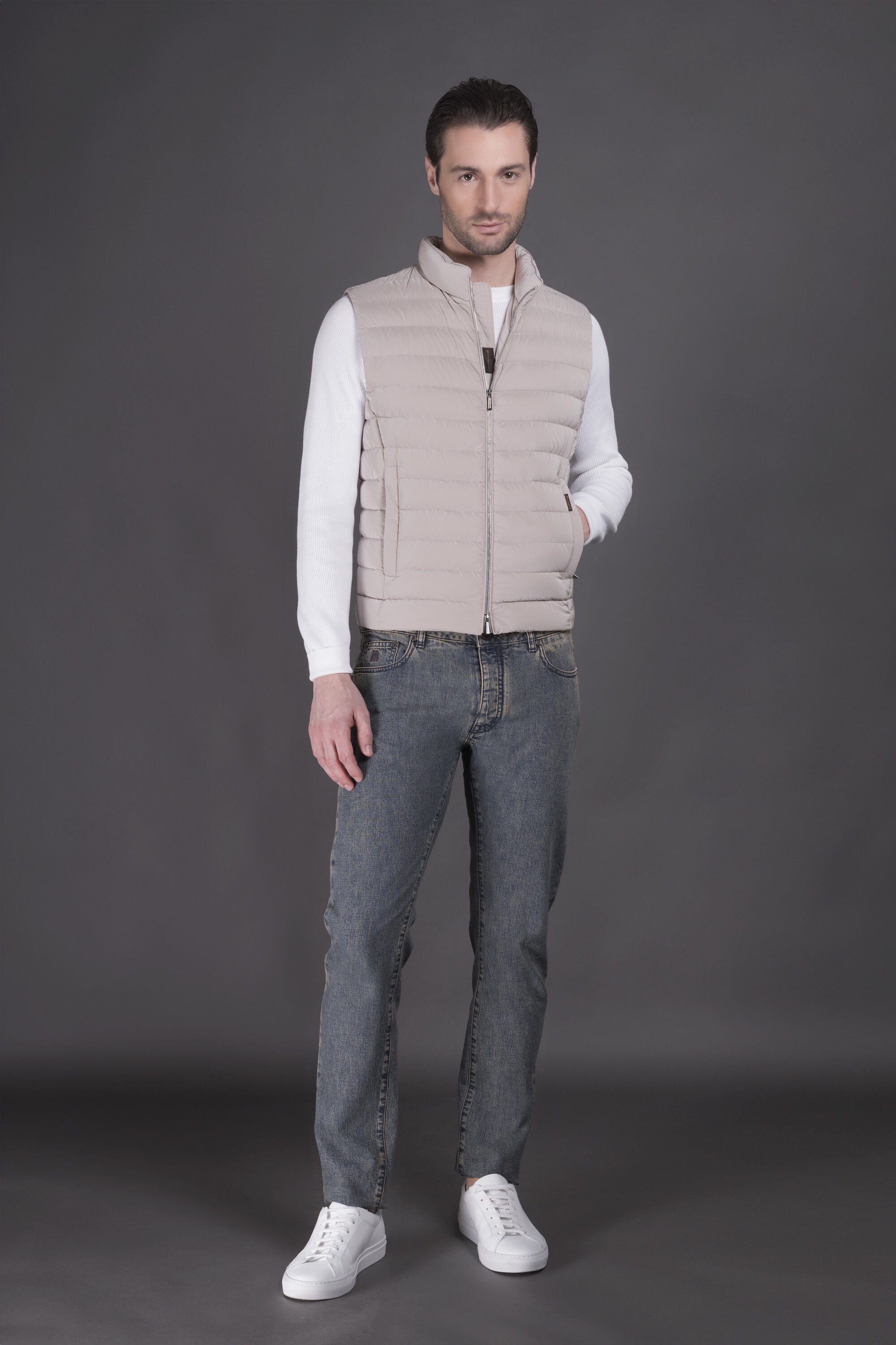 MOORER MEN'S BEIGE QUILTED ZIP-UP VEST