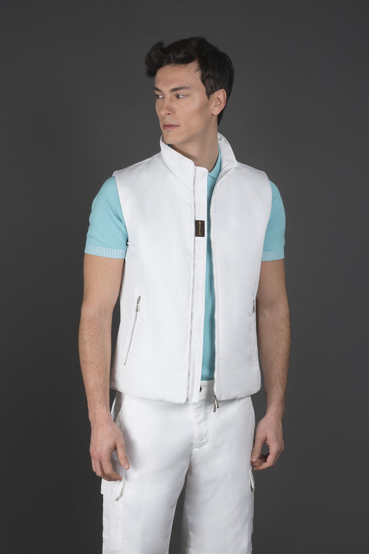 MOORER MEN'S WHITE SLEEVELESS ZIP-UP VEST