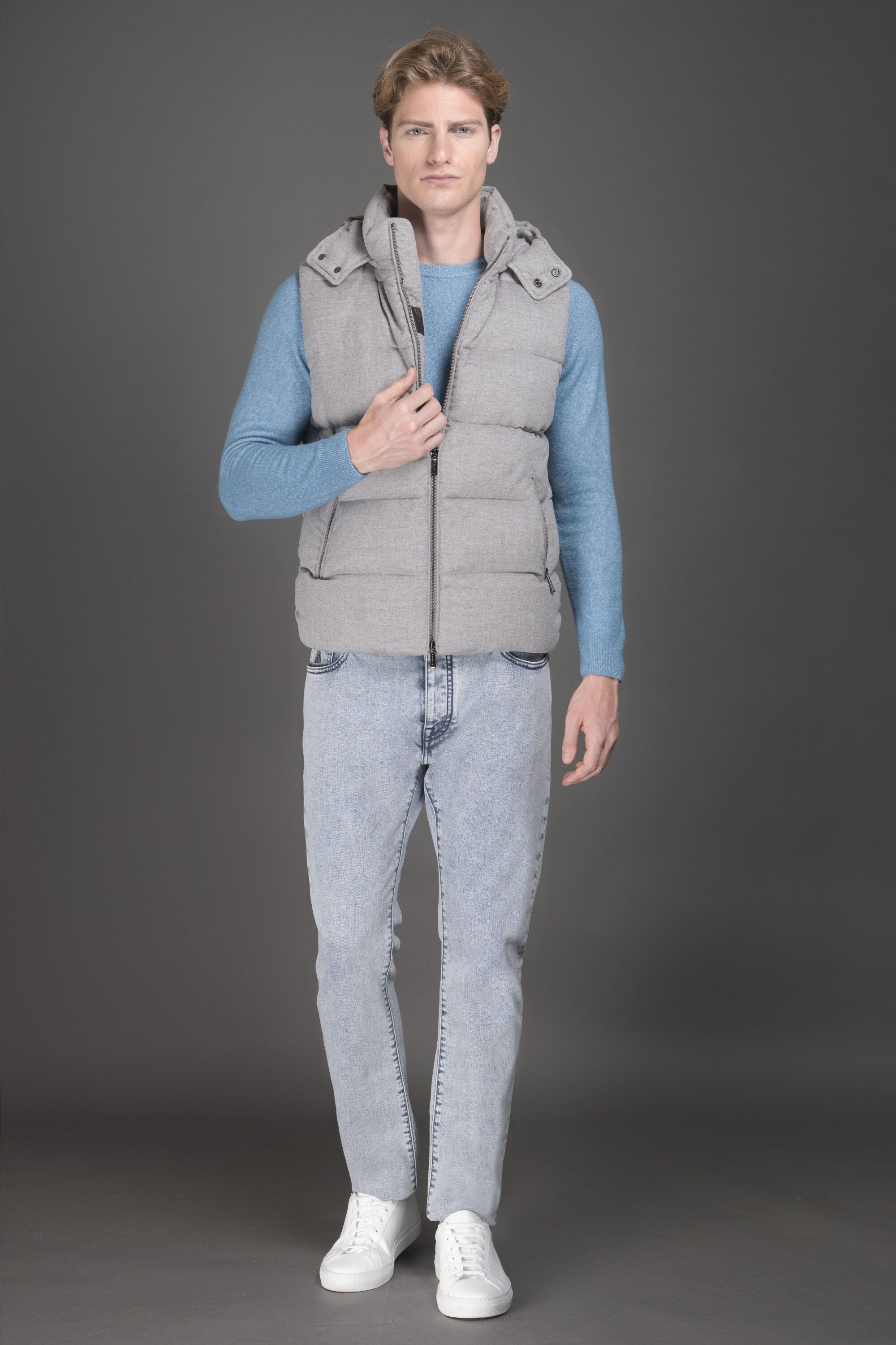 MOORER MEN'S LIGHT GREY PADDED VEST